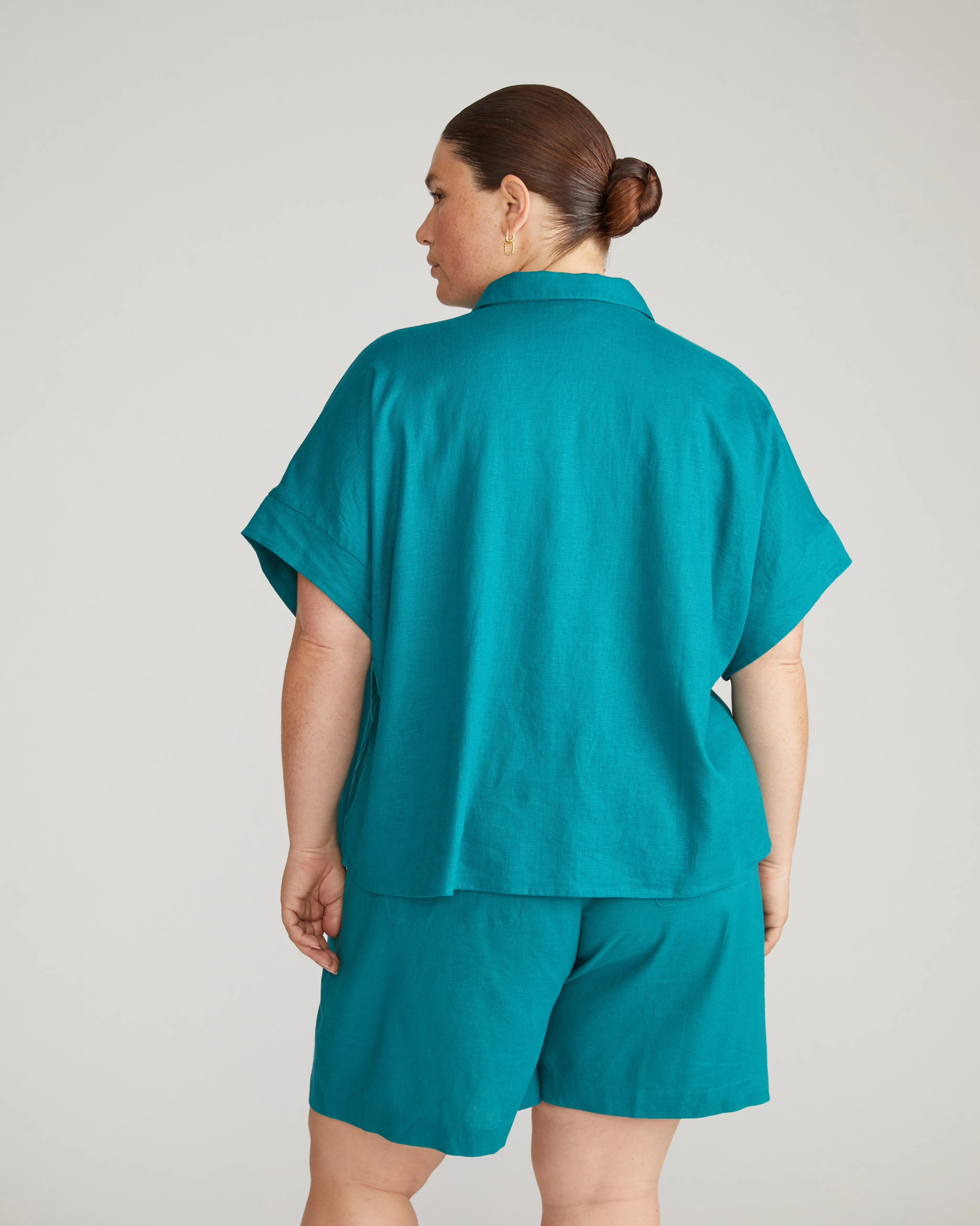 Juniper Linen Easy Pull-On Shorts - Aurora sold by Universal Standard product image thumbnail 4