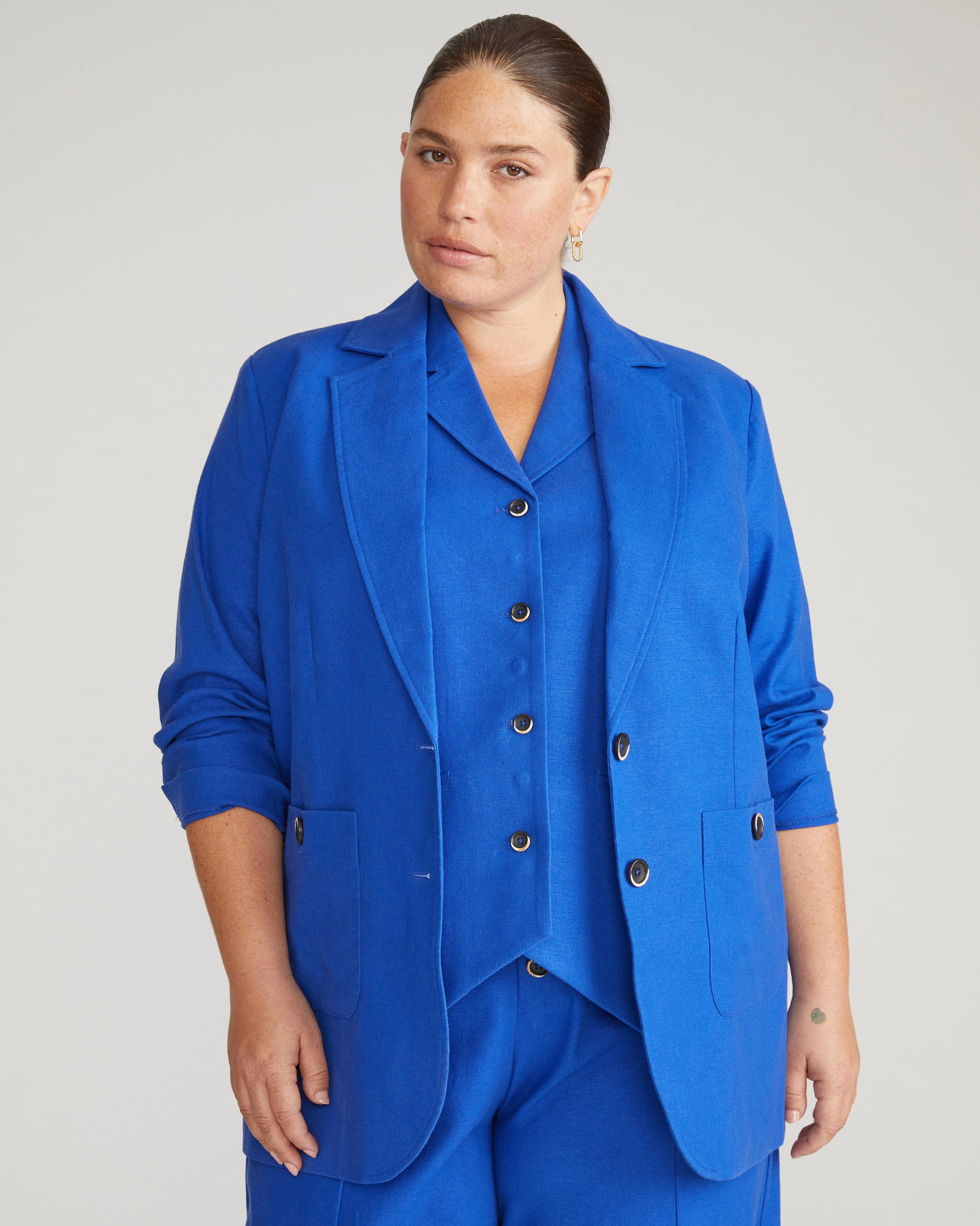 Coastal Linen Blazer - Ultramarine sold by Universal Standard