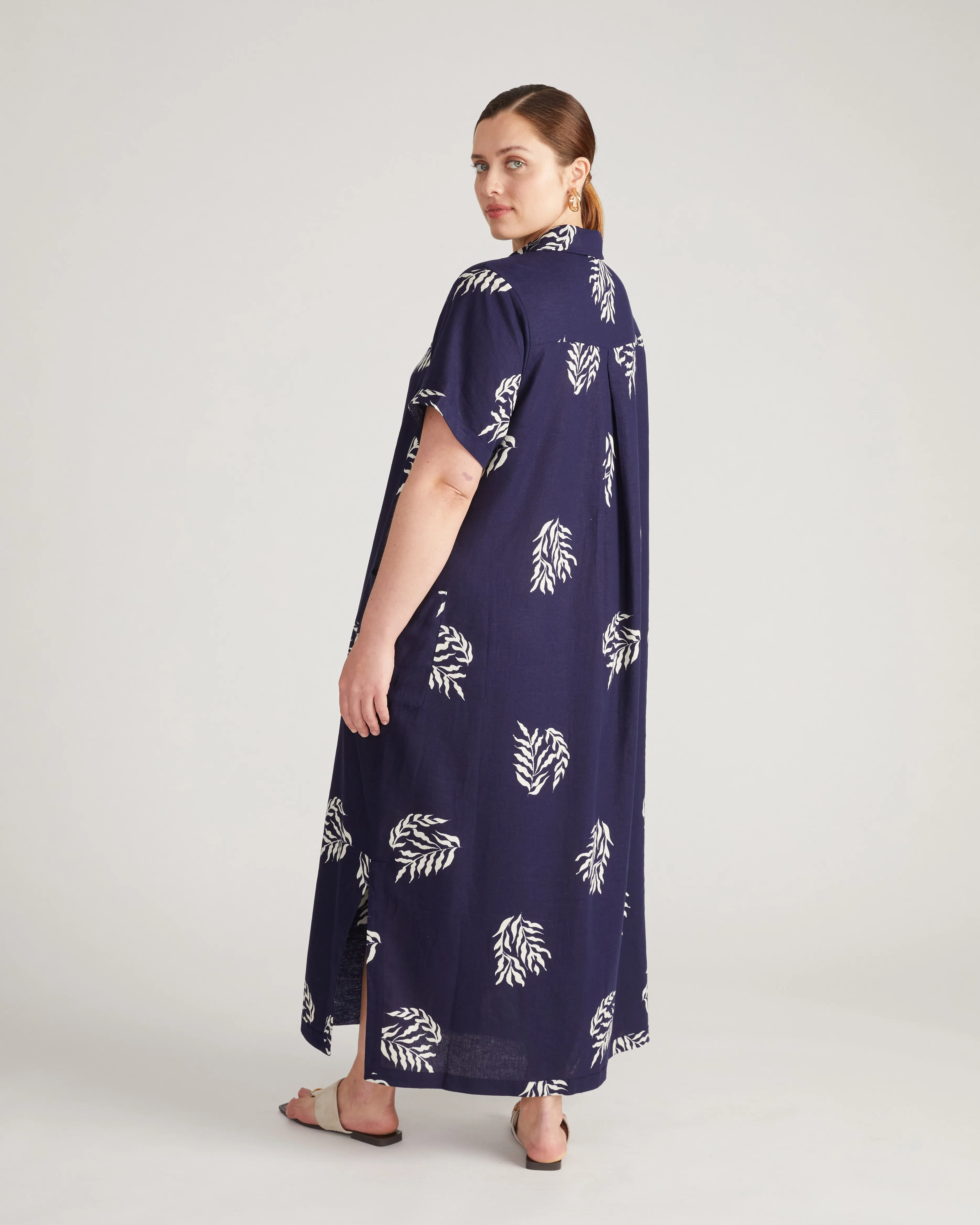 Padma Polo Neck Linen Dress - Beachgrass Print in Navy sold by Universal Standard product image thumbnail 4