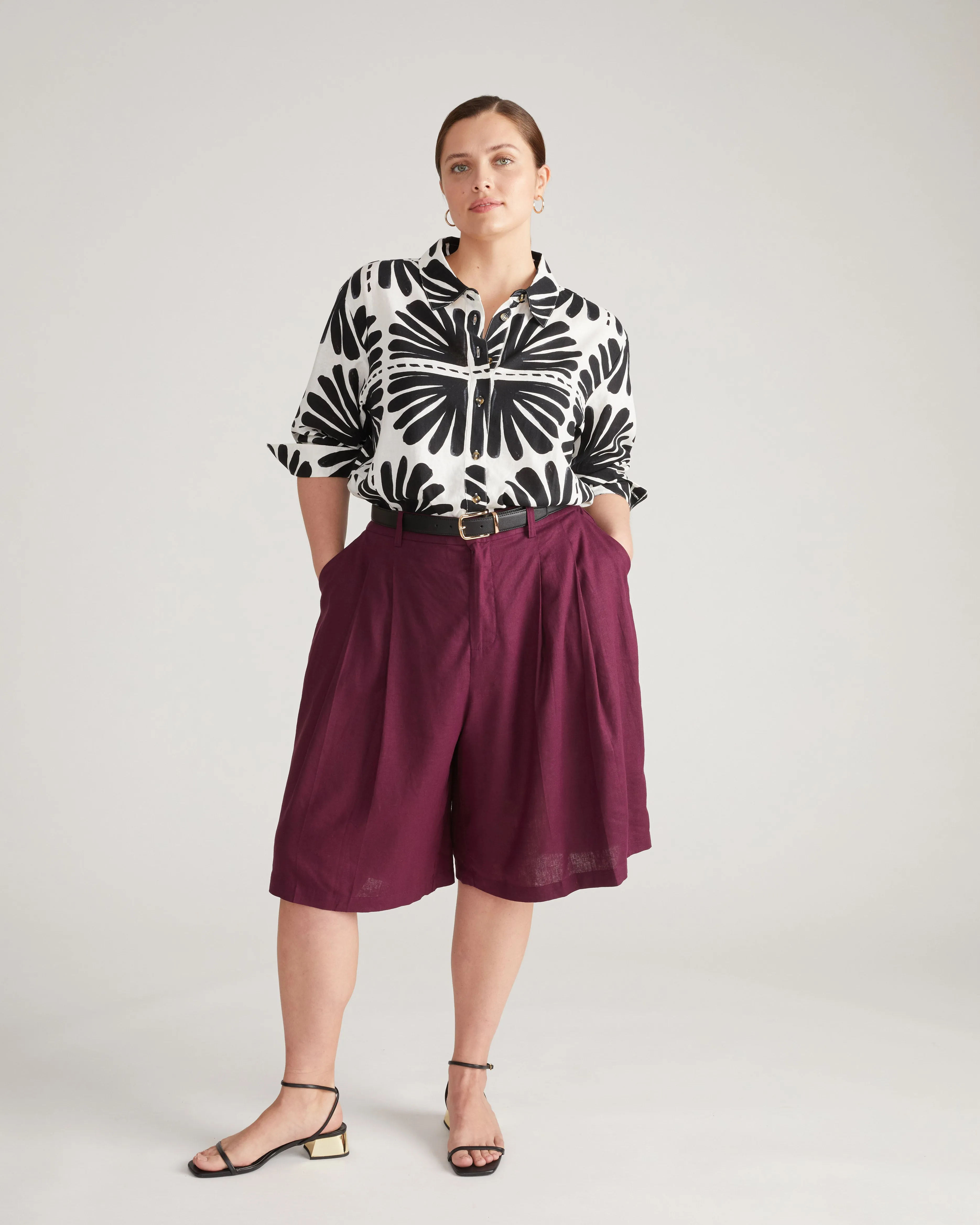 Dawn Linen Hi Low Tunic - Ink Bloom Print sold by Universal Standard