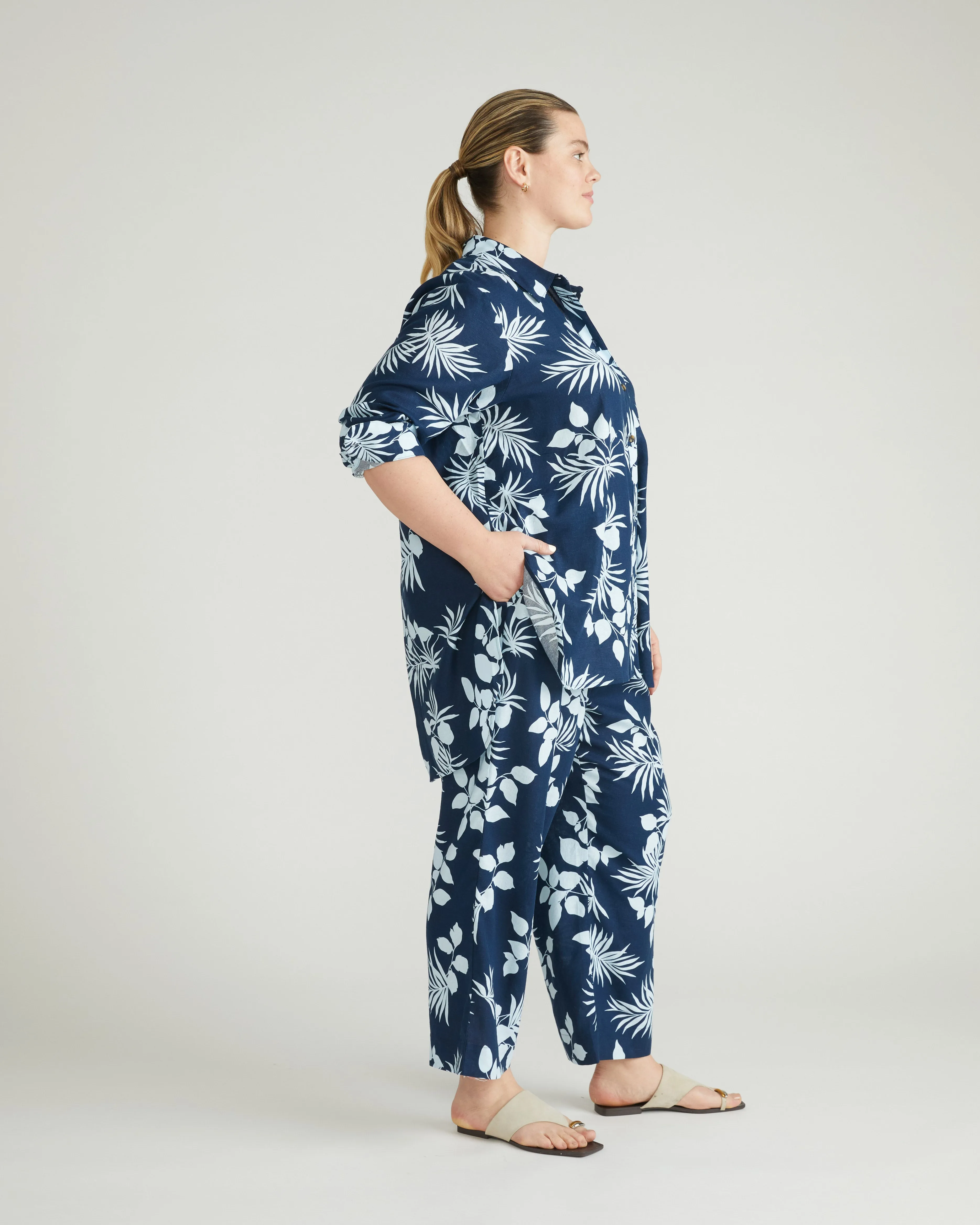 Iris Linen Easy Pull-On Pants - Palm Print in Light Blue sold by Universal Standard product image thumbnail 5