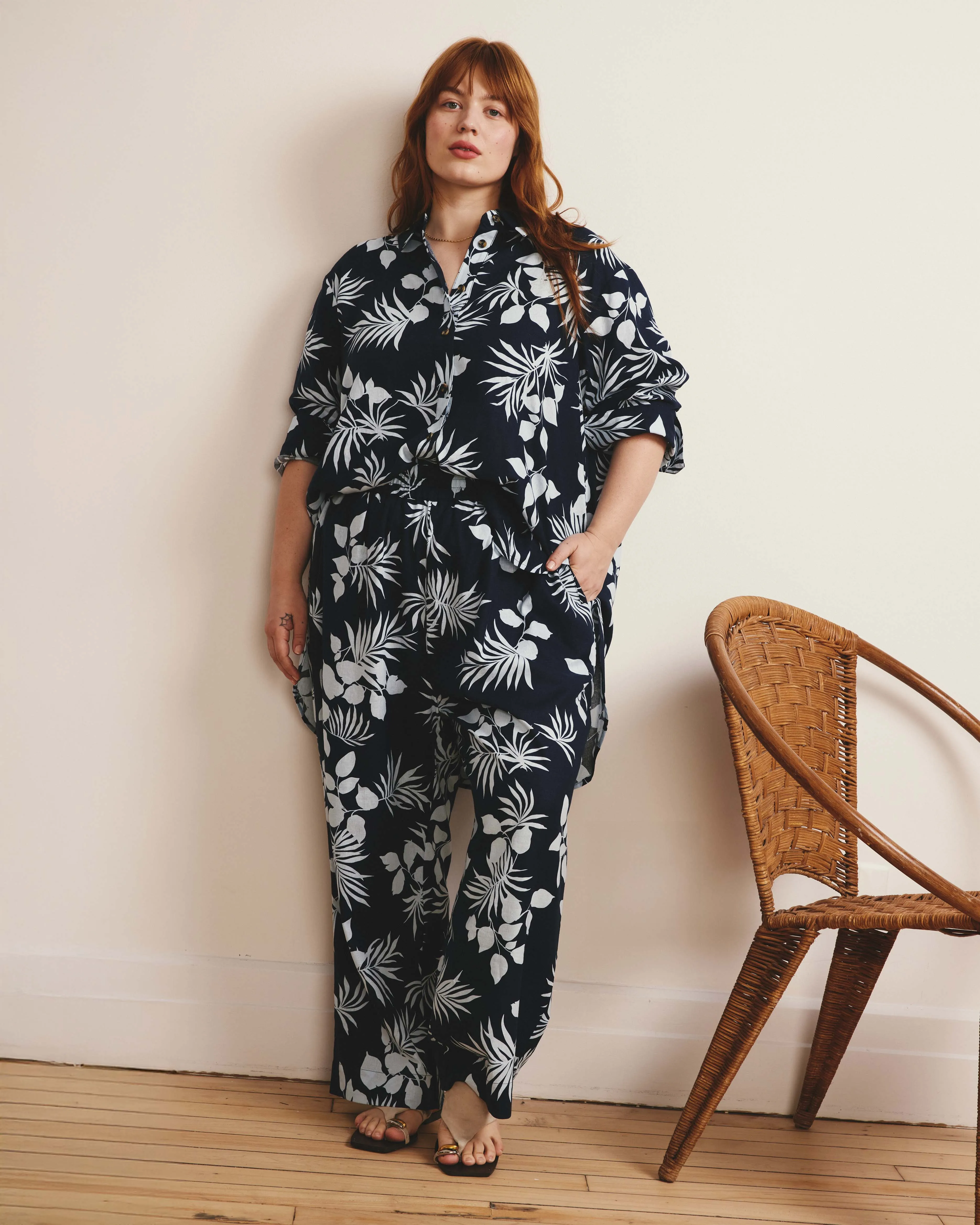 Iris Linen Easy Pull-On Pants - Palm Print in Light Blue sold by Universal Standard