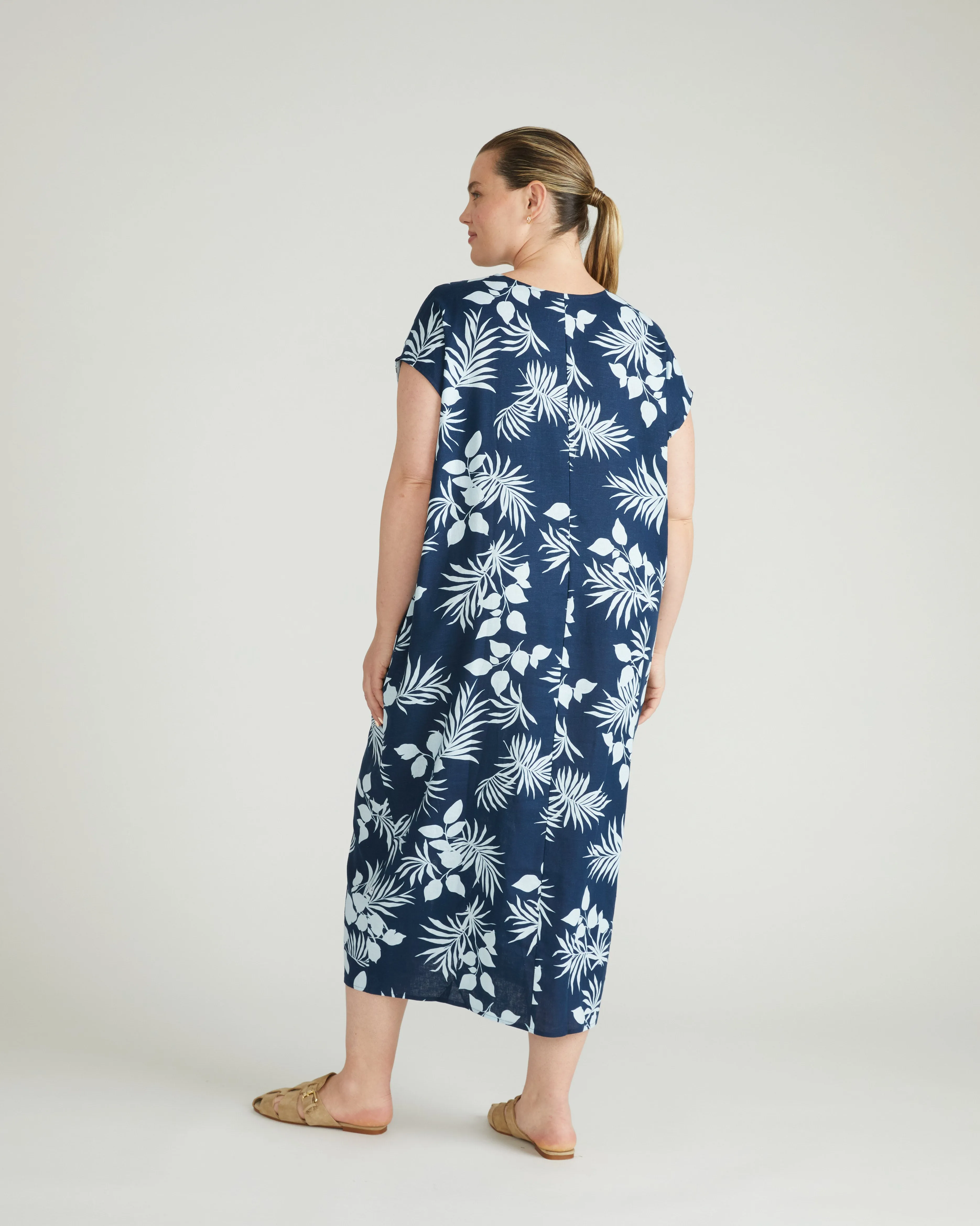 Cabana Linen Kaftan - Palm Print in Light Blue sold by Universal Standard product image thumbnail 3