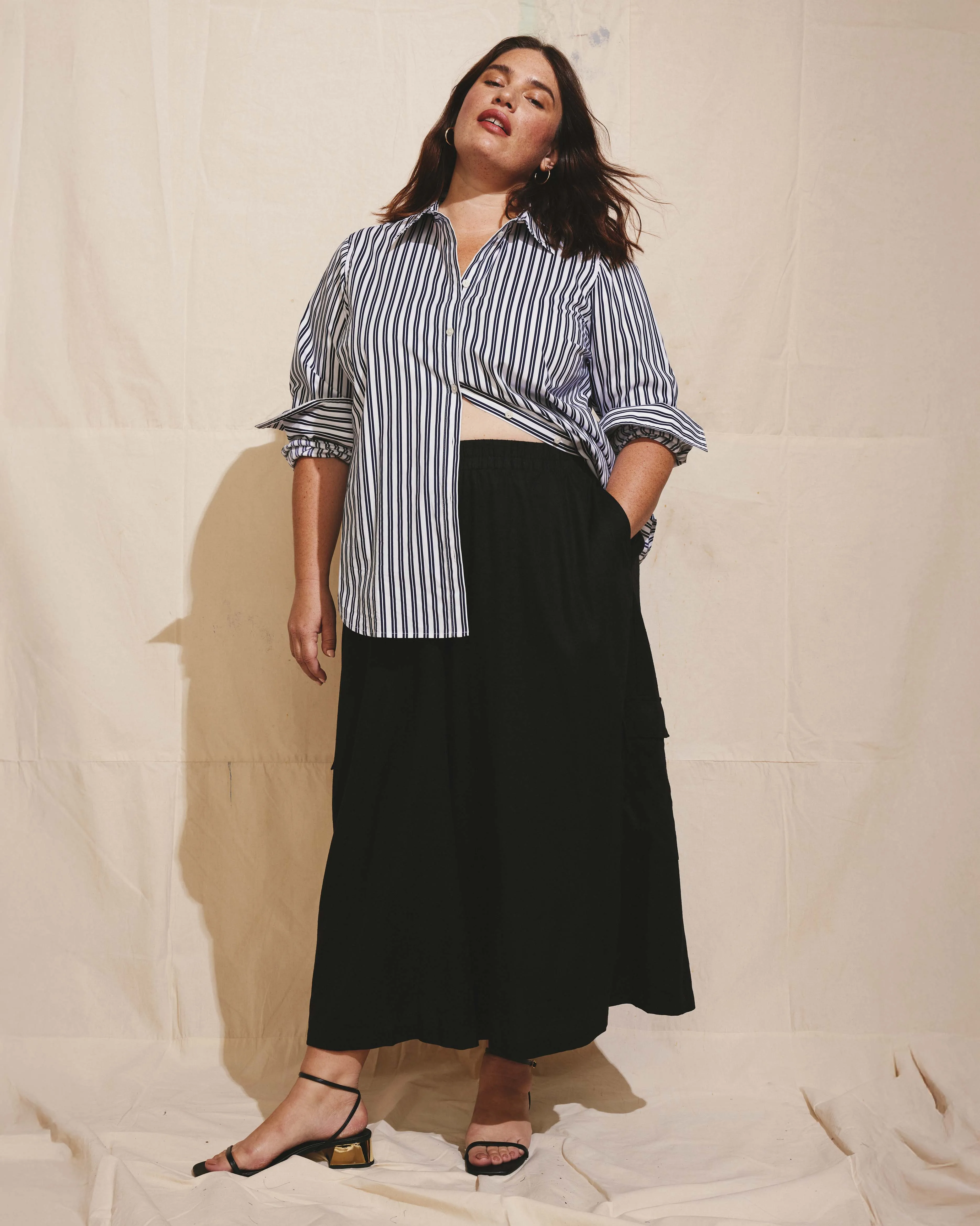 Palazzo Cargo Linen Pant - Black sold by Universal Standard product image thumbnail 2