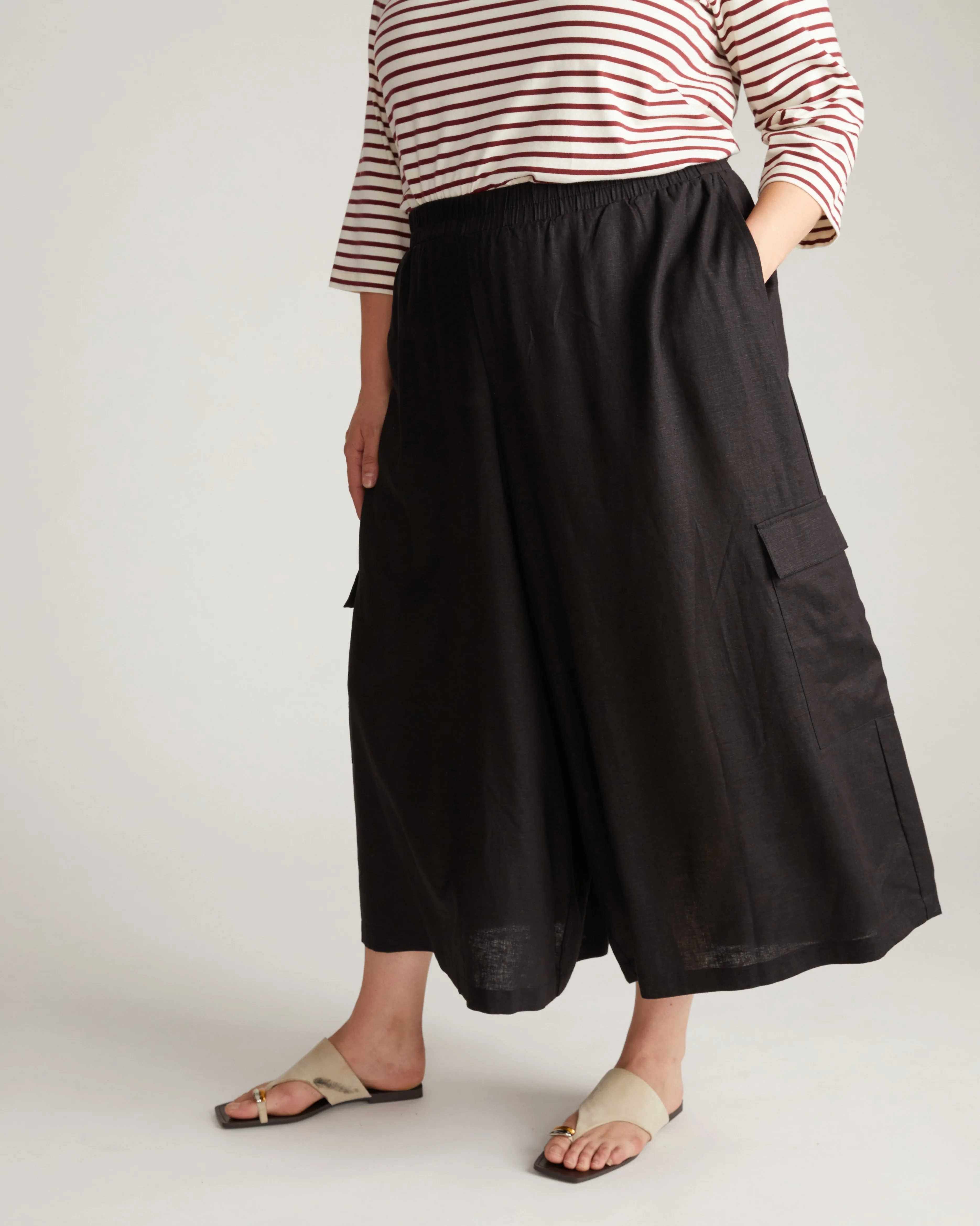 Palazzo Cargo Linen Pant - Black sold by Universal Standard product image thumbnail 4