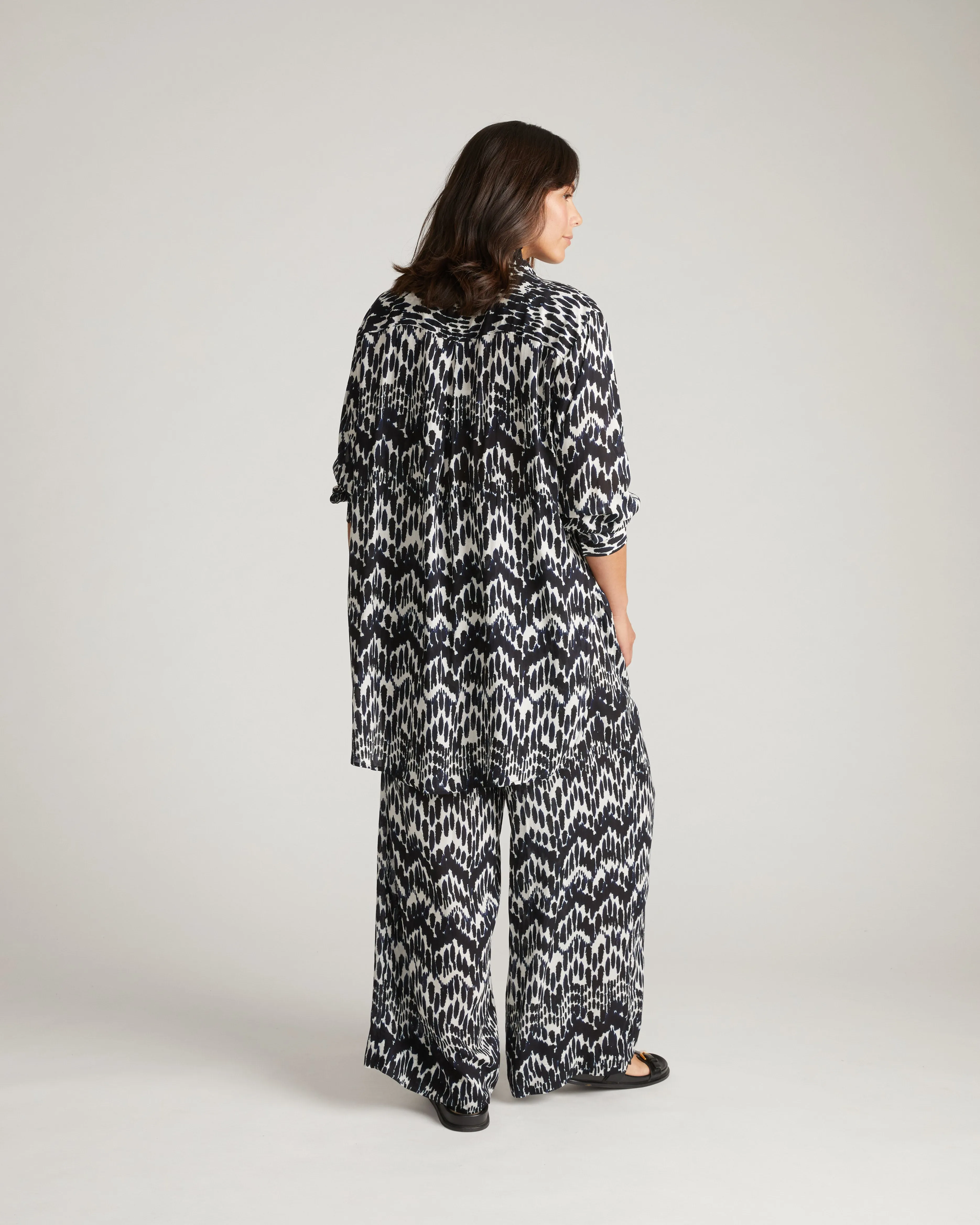 Toni Hi Low Tunic - Indigo Waterfall Print sold by Universal Standard product image thumbnail 5