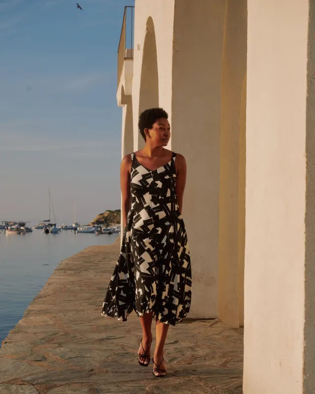 Sunshower Flowy Linen Dress - Santiago Print sold by Universal Standard