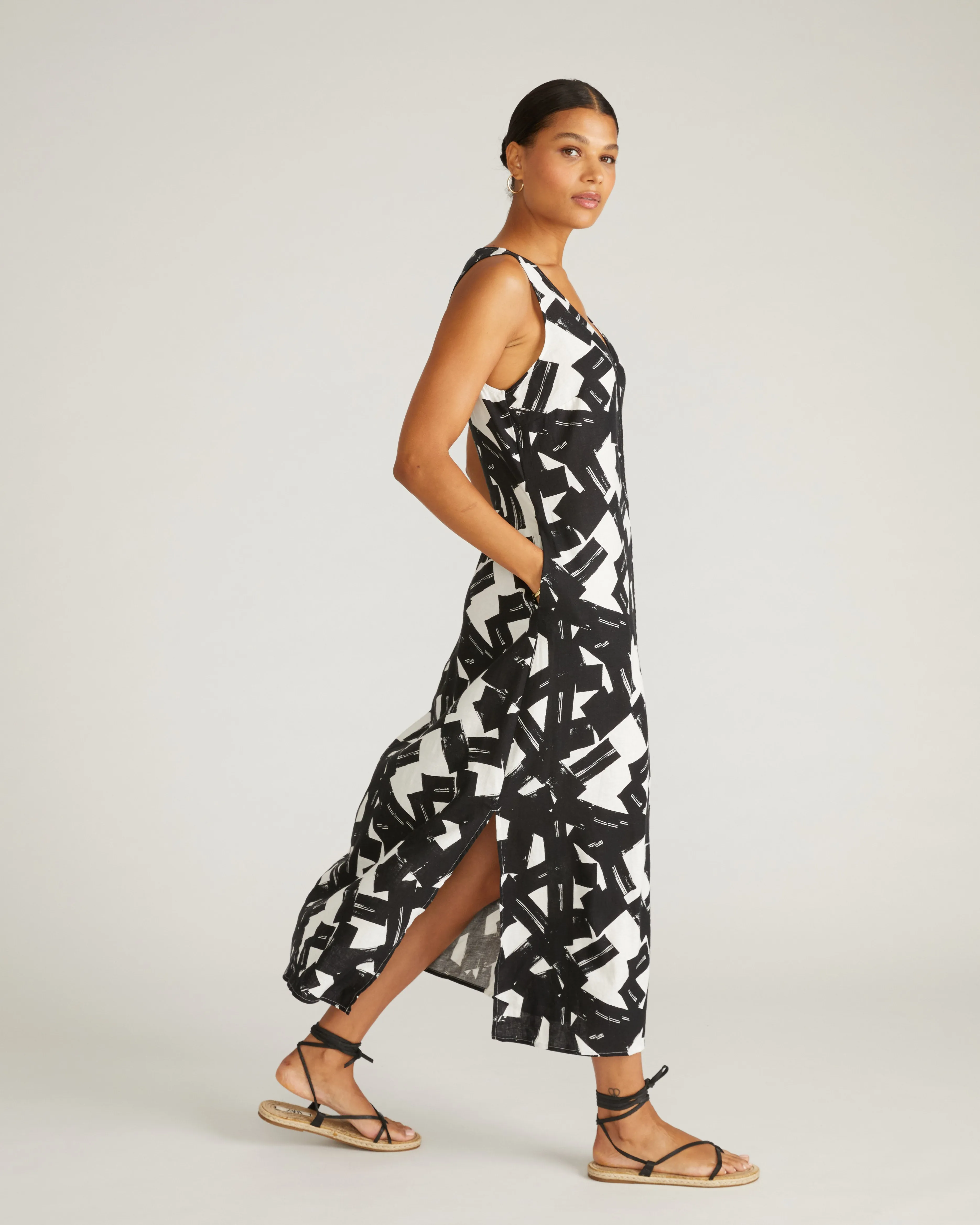 Islet Button-Down Linen Maxi Dress - Santiago Print sold by Universal Standard product image thumbnail 5