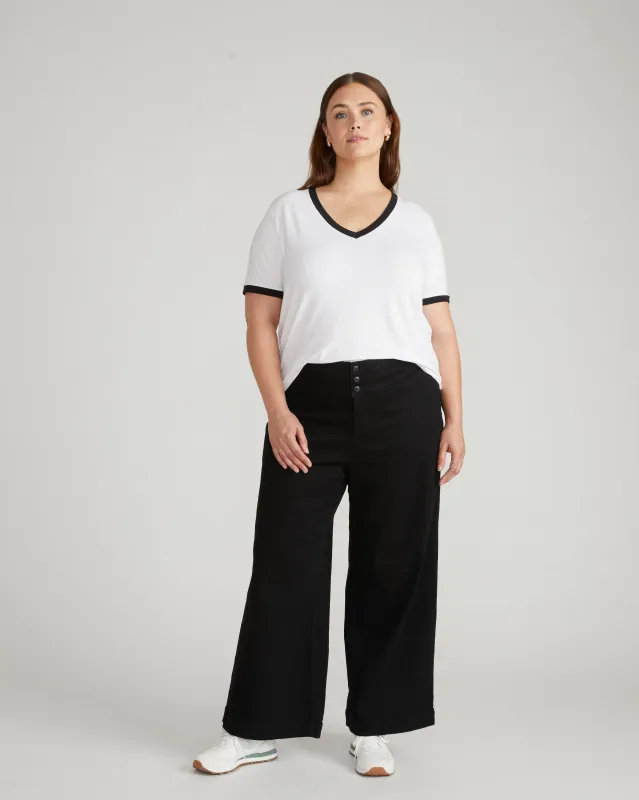 V Rex - White/Black Trim sold by Universal Standard
