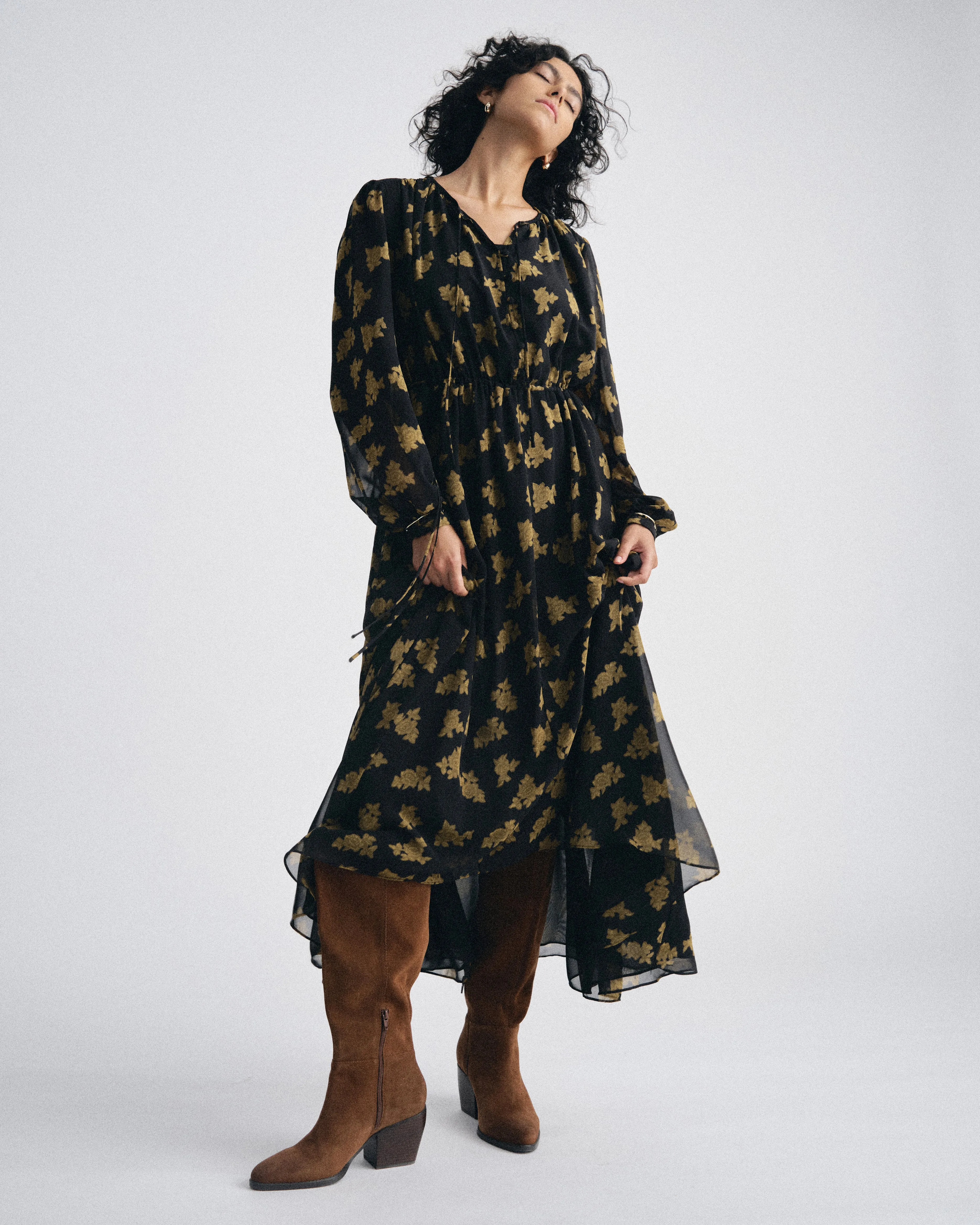 Karina Chiffon Dress - Gold Heirloom Print sold by Universal Standard product image thumbnail 5