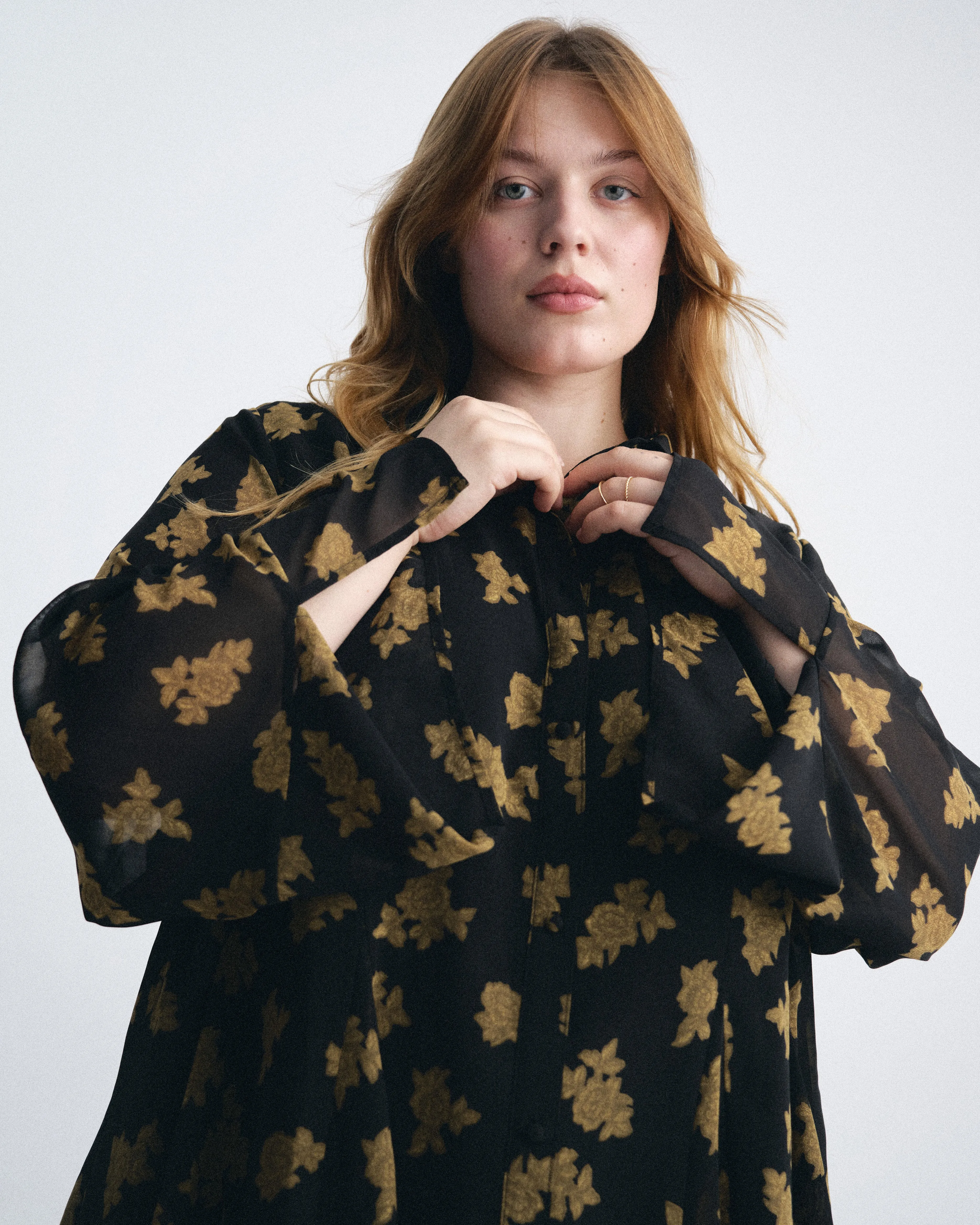 Evie Chiffon Blouse - Gold Heirloom Print sold by Universal Standard product image thumbnail 3
