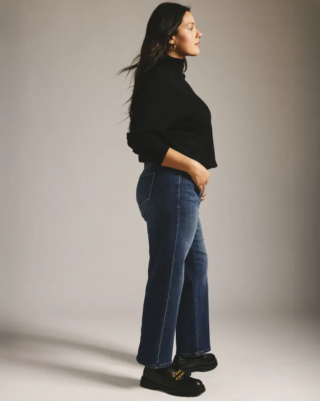 Etta High Rise Straight Leg Jeans 28 Inch - Saint Lawrence Blue sold by Universal Standard