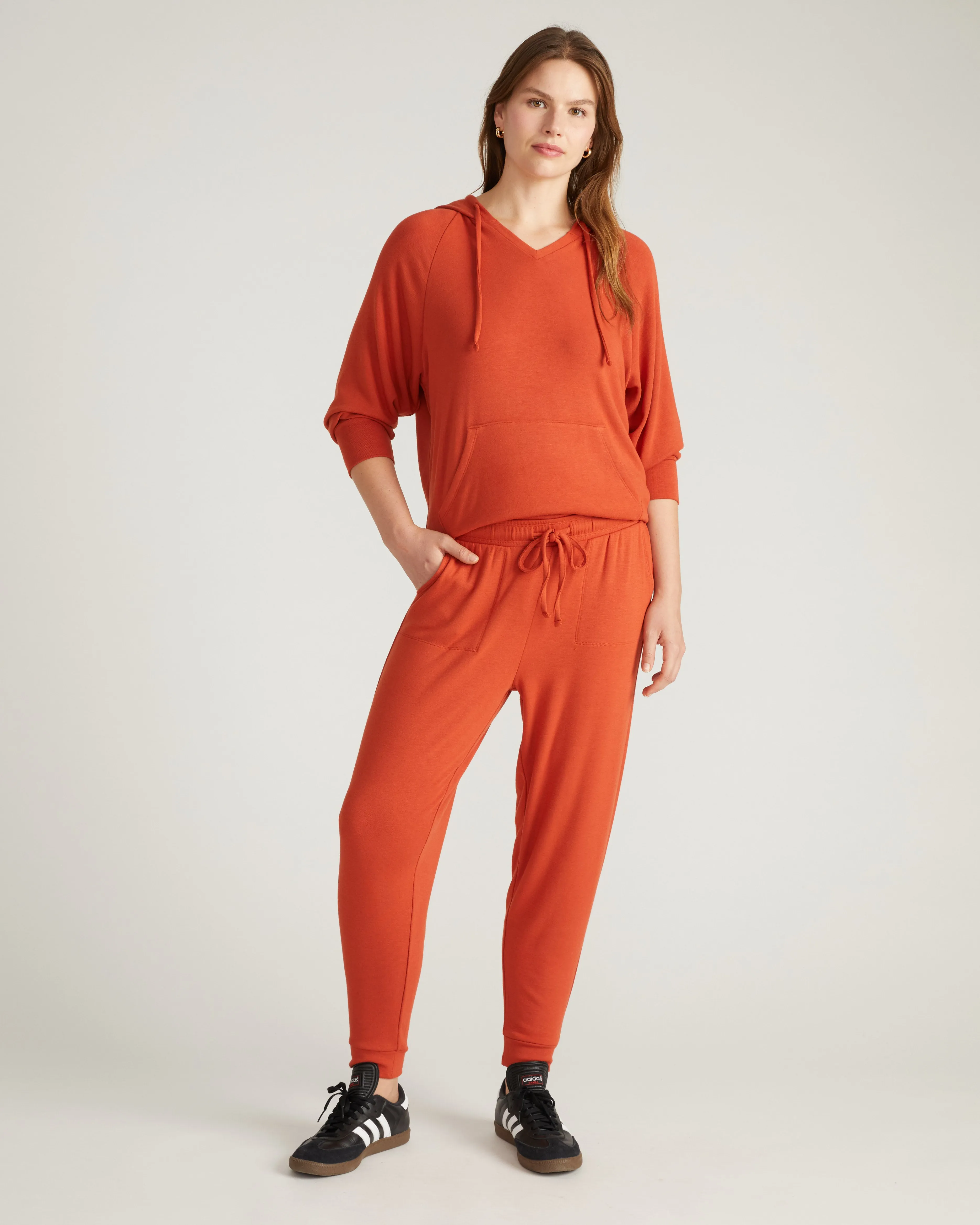 TravelKnit Signature Jogger Pants - Warm Russet sold by Universal Standard