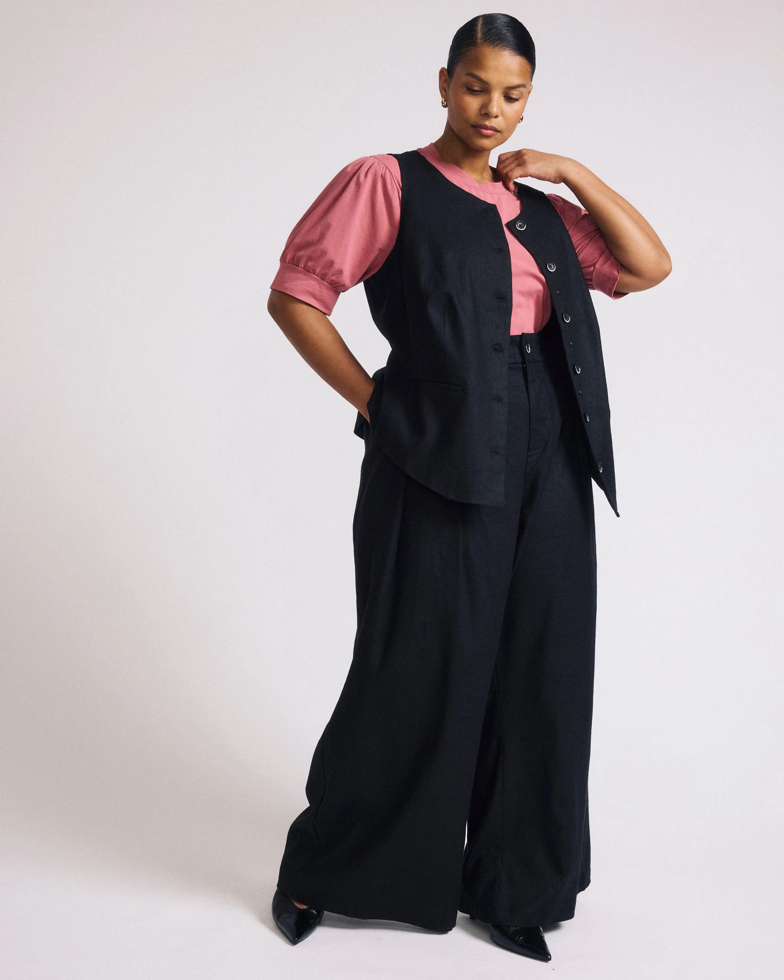 Palais Stretch Linen Wide Leg Pant - Black sold by Universal Standard product image thumbnail 3