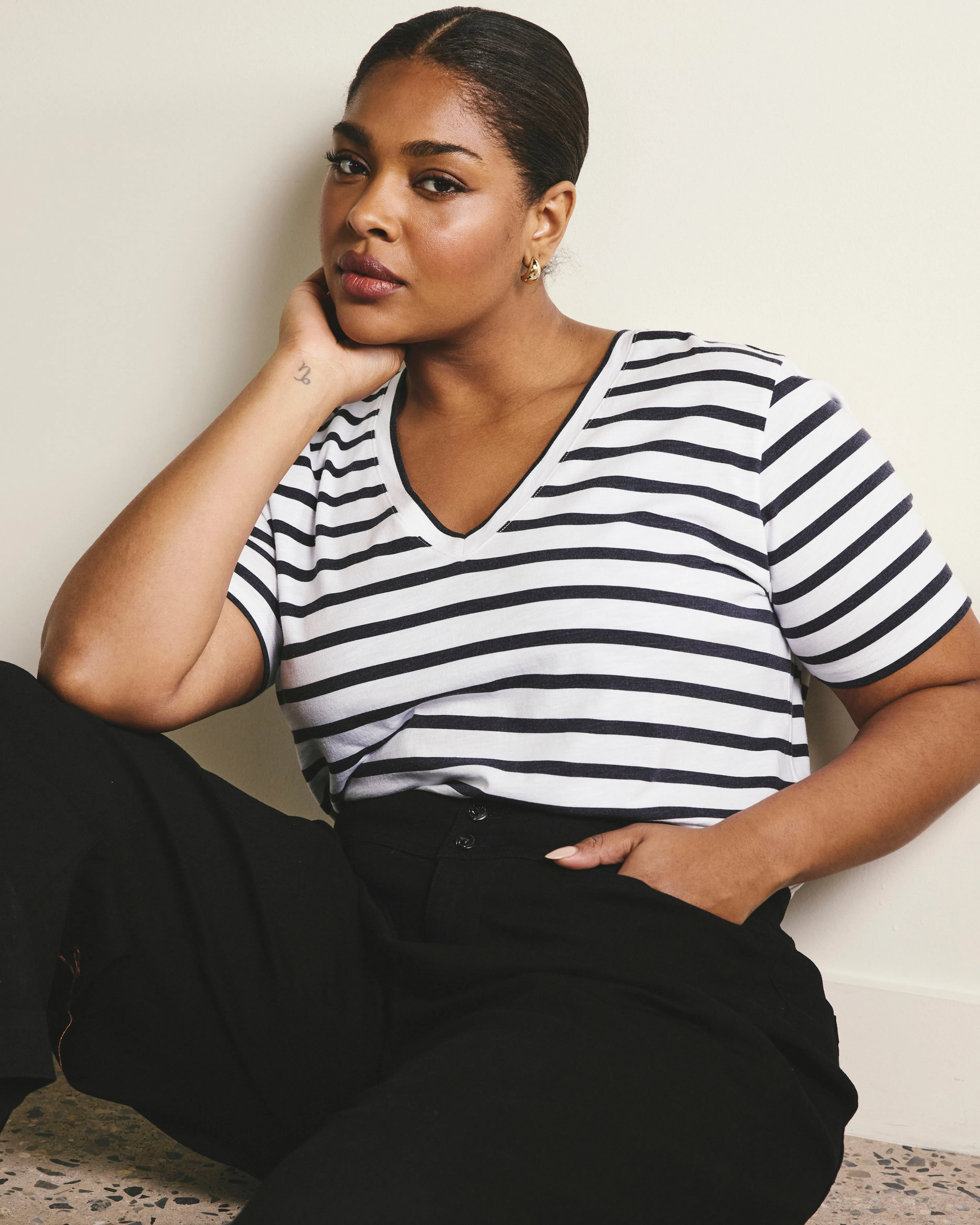 Light-As-Air V Rex - Zen Stripe sold by Universal Standard product image thumbnail 2