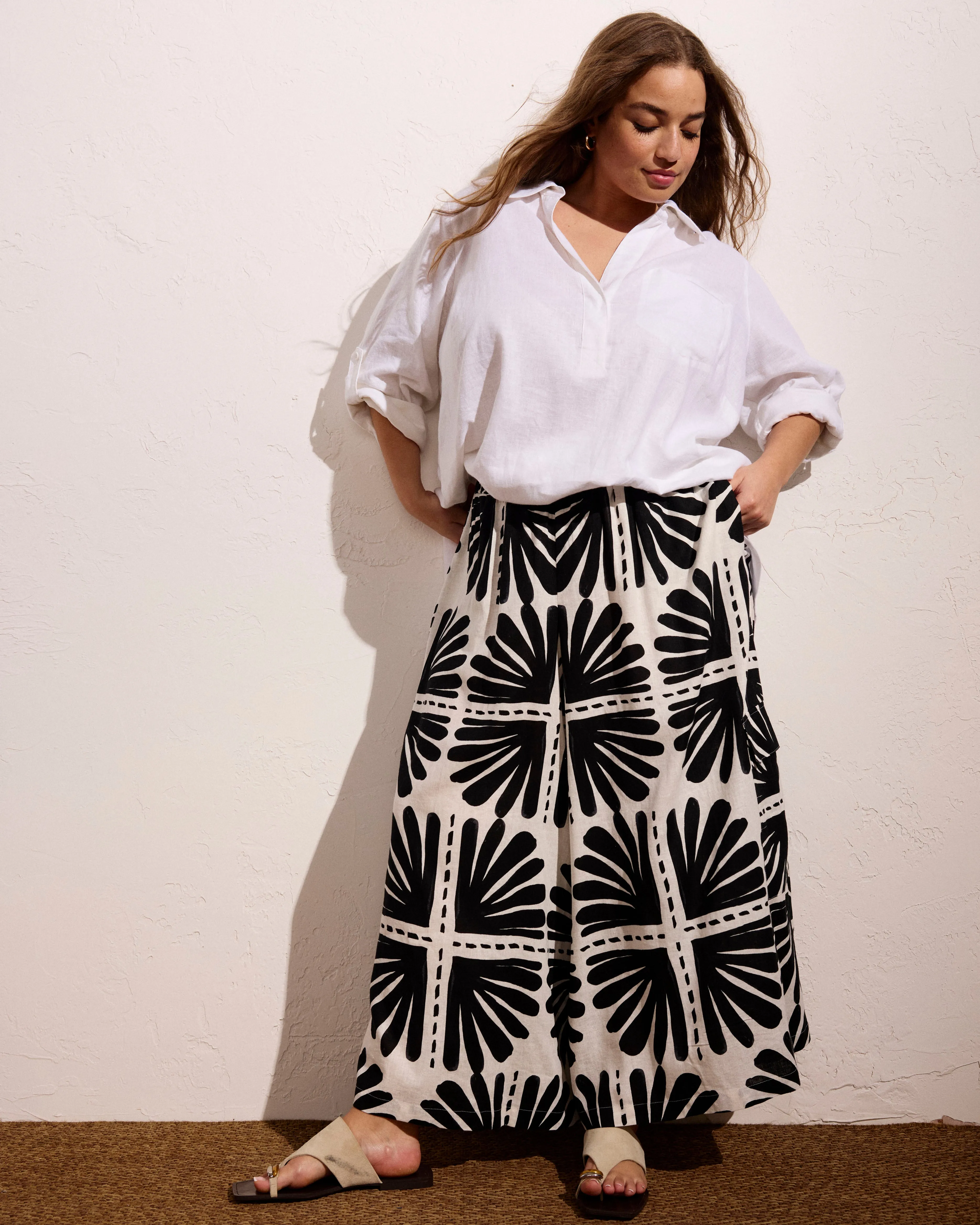 Palazzo Cargo Linen Pant - Ink Bloom Print sold by Universal Standard