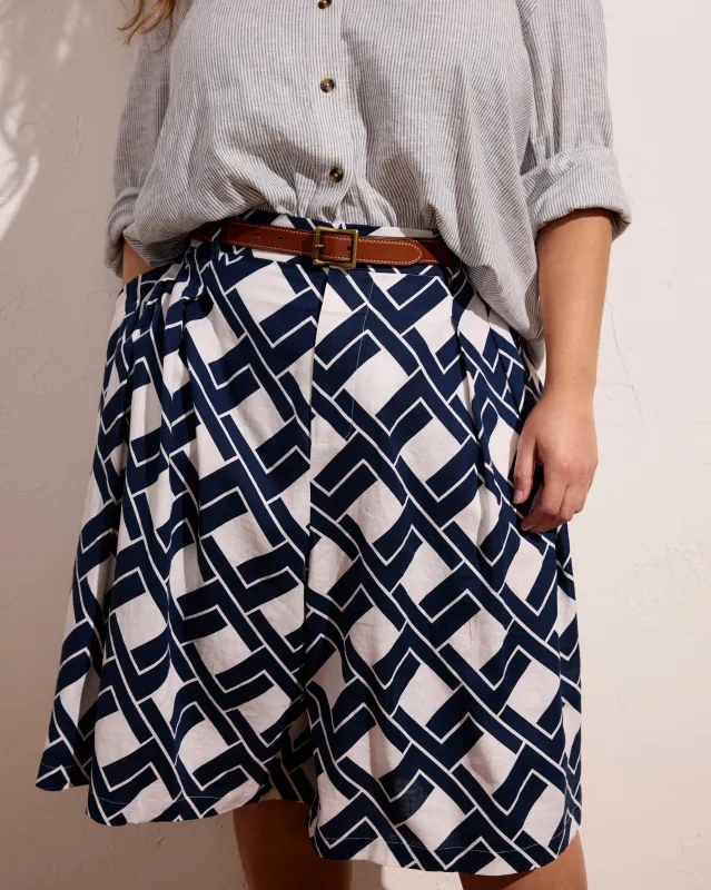 Seaport Tailored Linen Short - Geometrica Print sold by Universal Standard