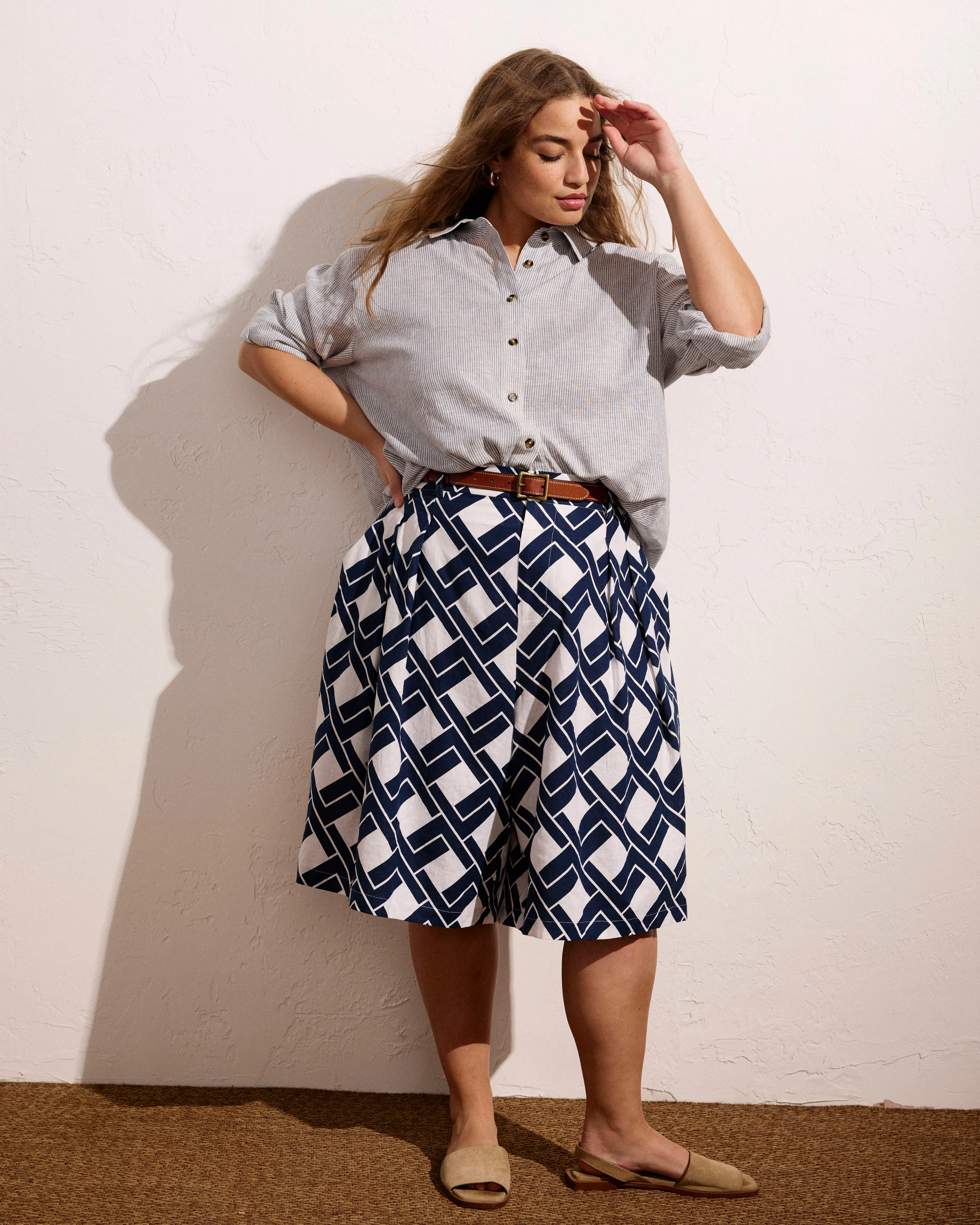Seaport Tailored Linen Short - Geometrica Print sold by Universal Standard product image thumbnail 5