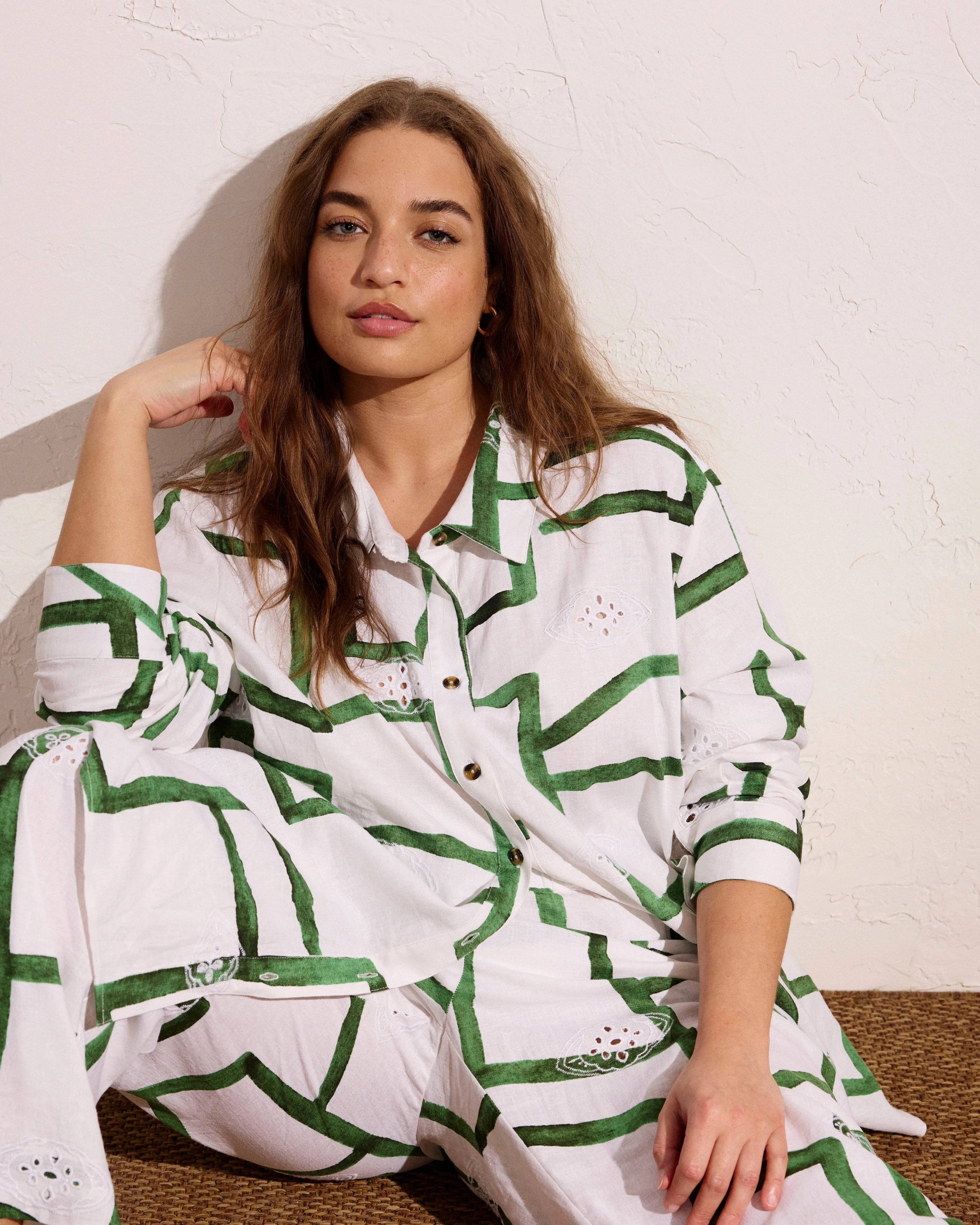 Iris Linen Easy Pull-On Pants - Green Paint Print sold by Universal Standard product image thumbnail 3