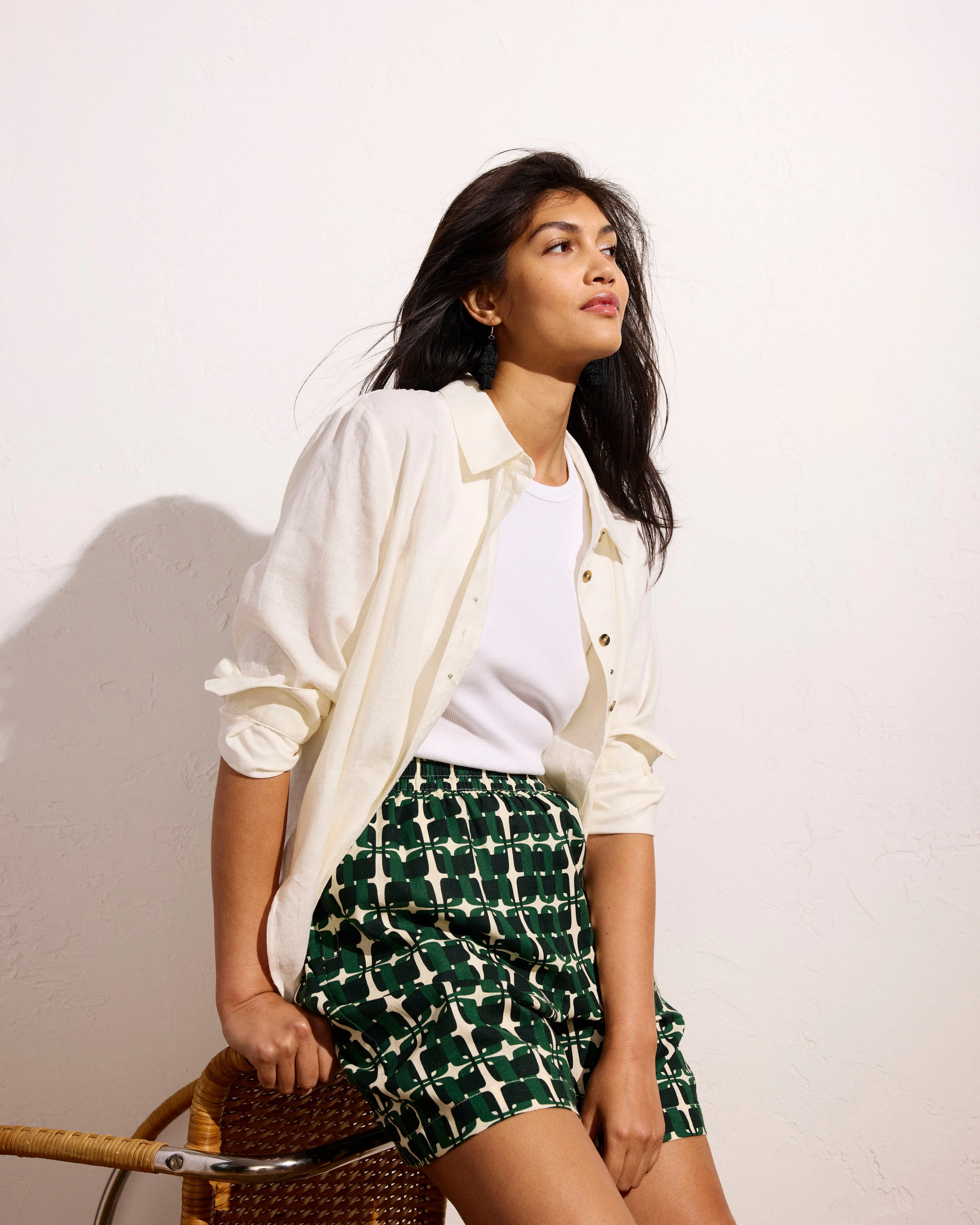 Juniper Linen Easy Pull-On Shorts - Green Trellis Print sold by Universal Standard product image thumbnail 4