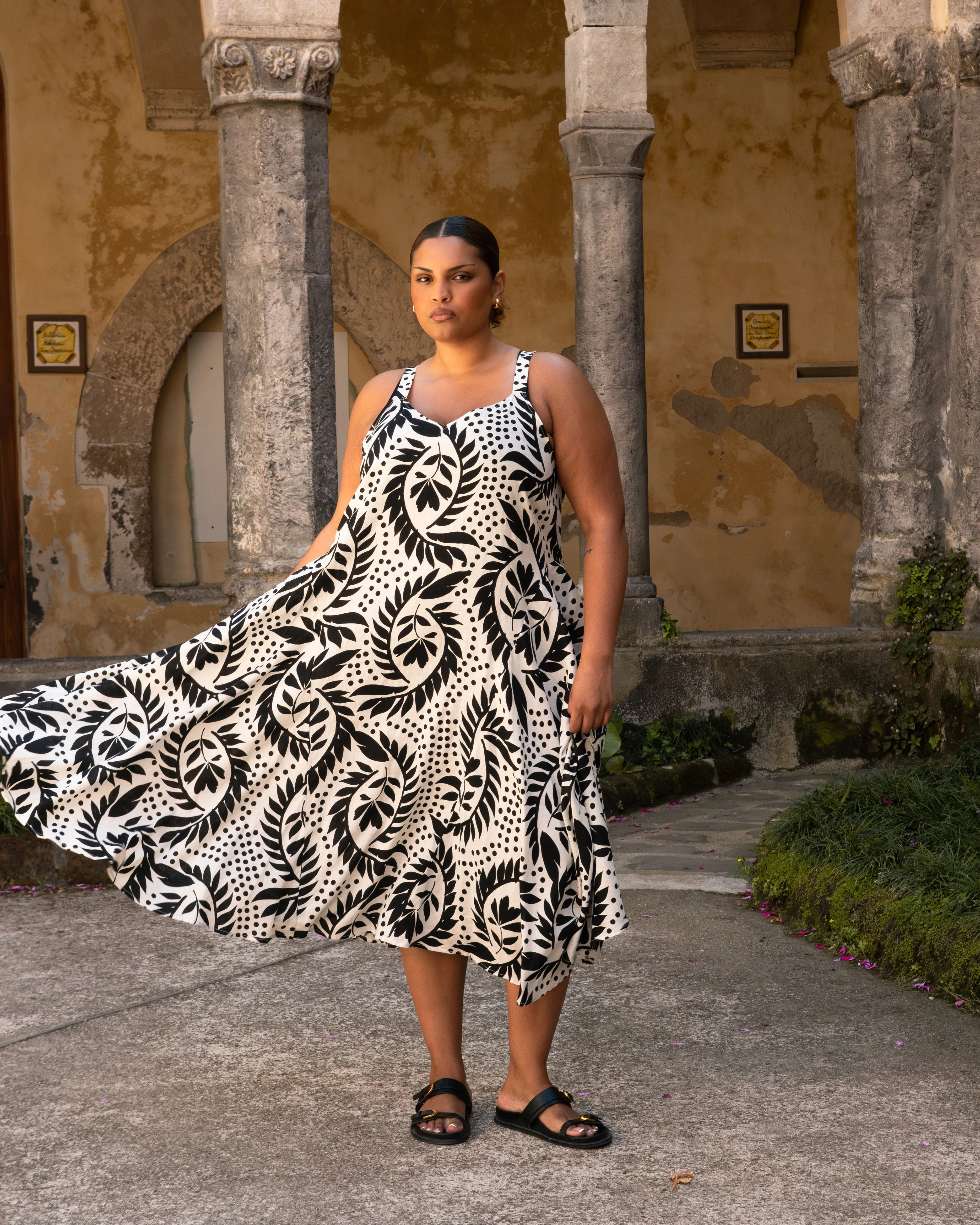 Sunshower Flowy Linen Blend Dress - Vine Print sold by Universal Standard