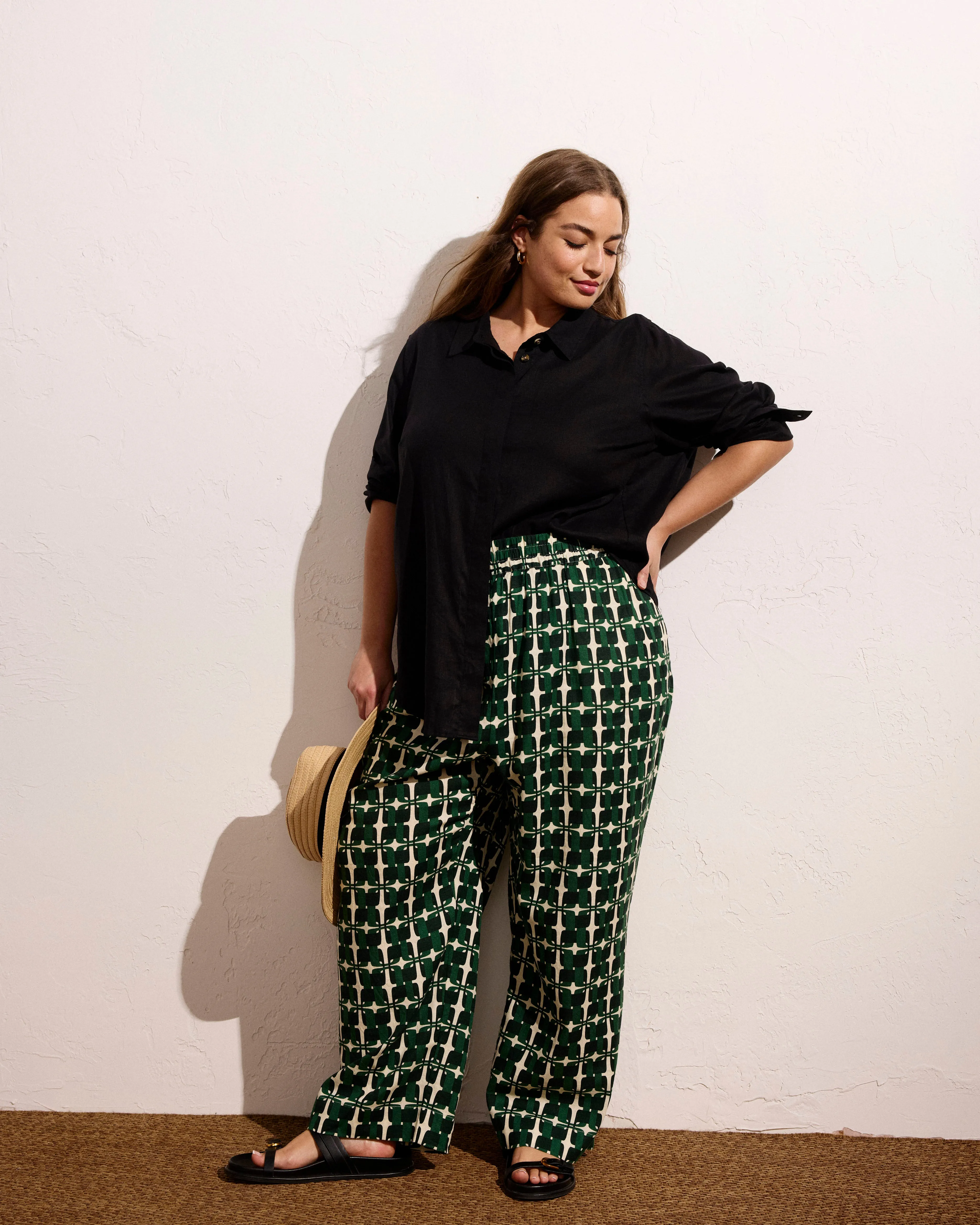 Iris Linen Blend Easy Pull-On Pants - Green Trellis Print sold by Universal Standard product image thumbnail 3
