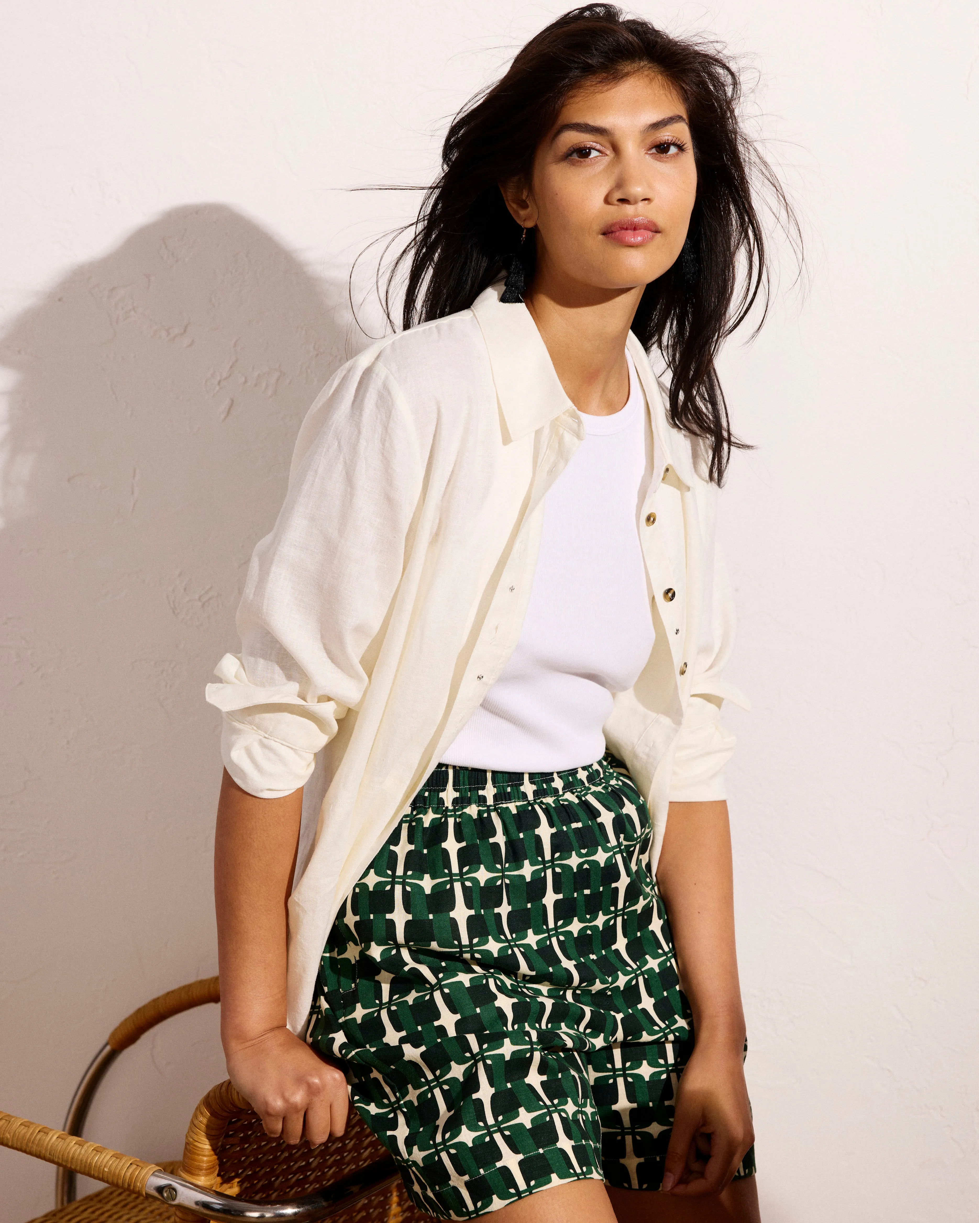 Juniper Linen Blend Easy Pull-On Shorts - Green Trellis Print sold by Universal Standard product image thumbnail 2