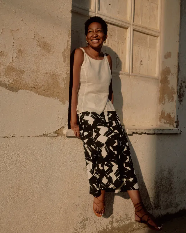 Palazzo Cargo Linen Blend Pant - Santiago Print made by Universal Standard