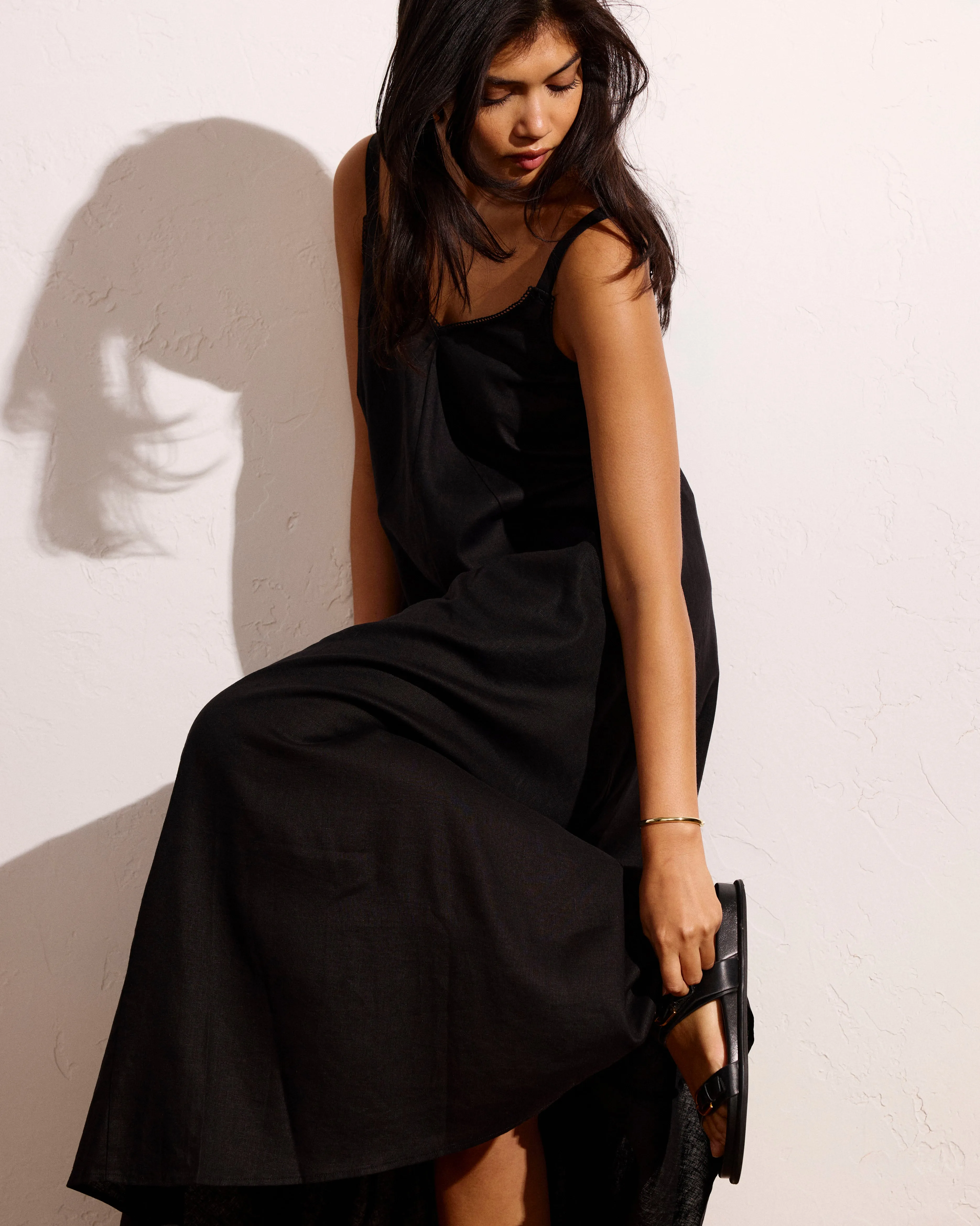 Kite Linen Blend Dress - Black sold by Universal Standard