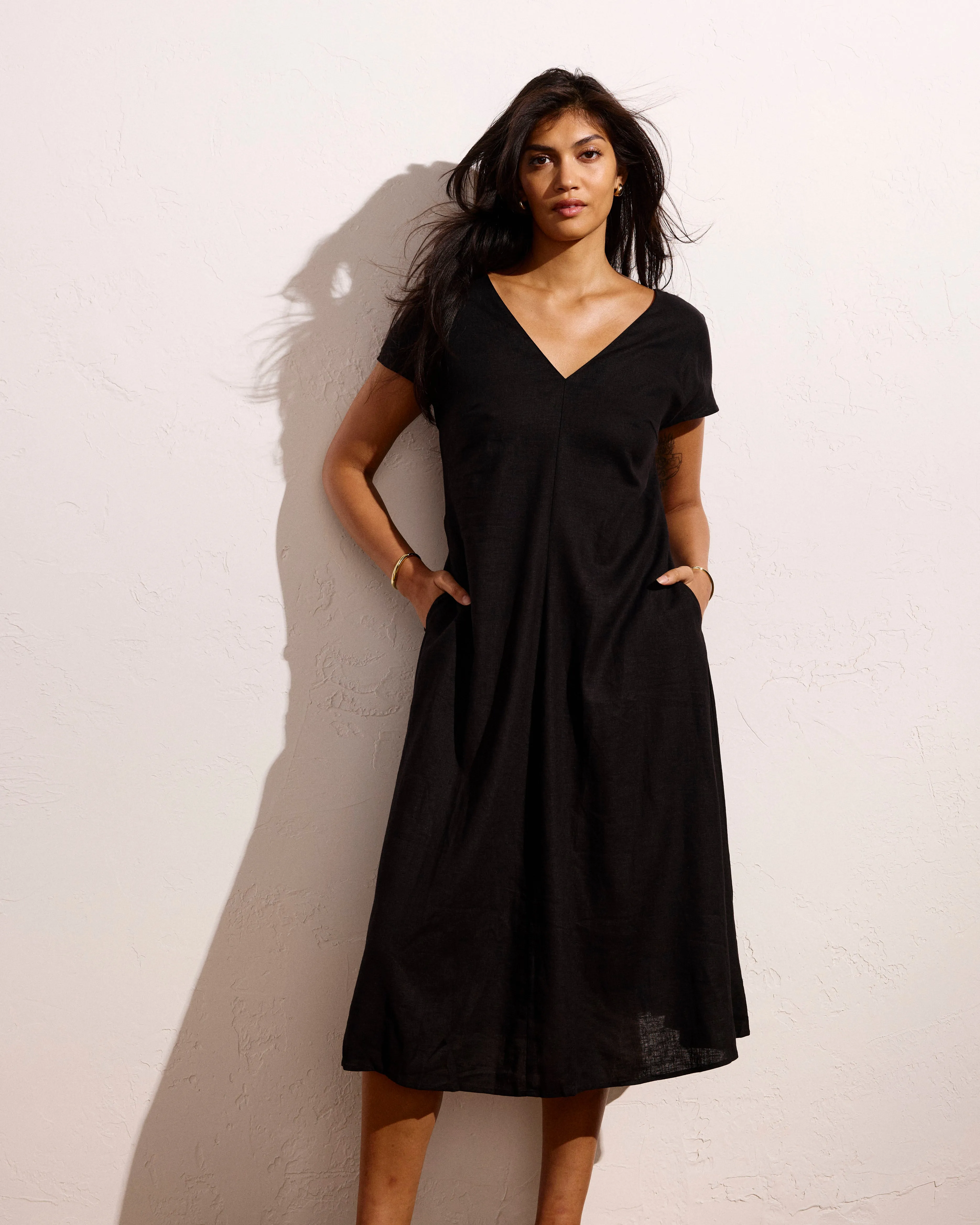 Louvre Bow Back Linen Blend Dress - Black sold by Universal Standard product image thumbnail 2