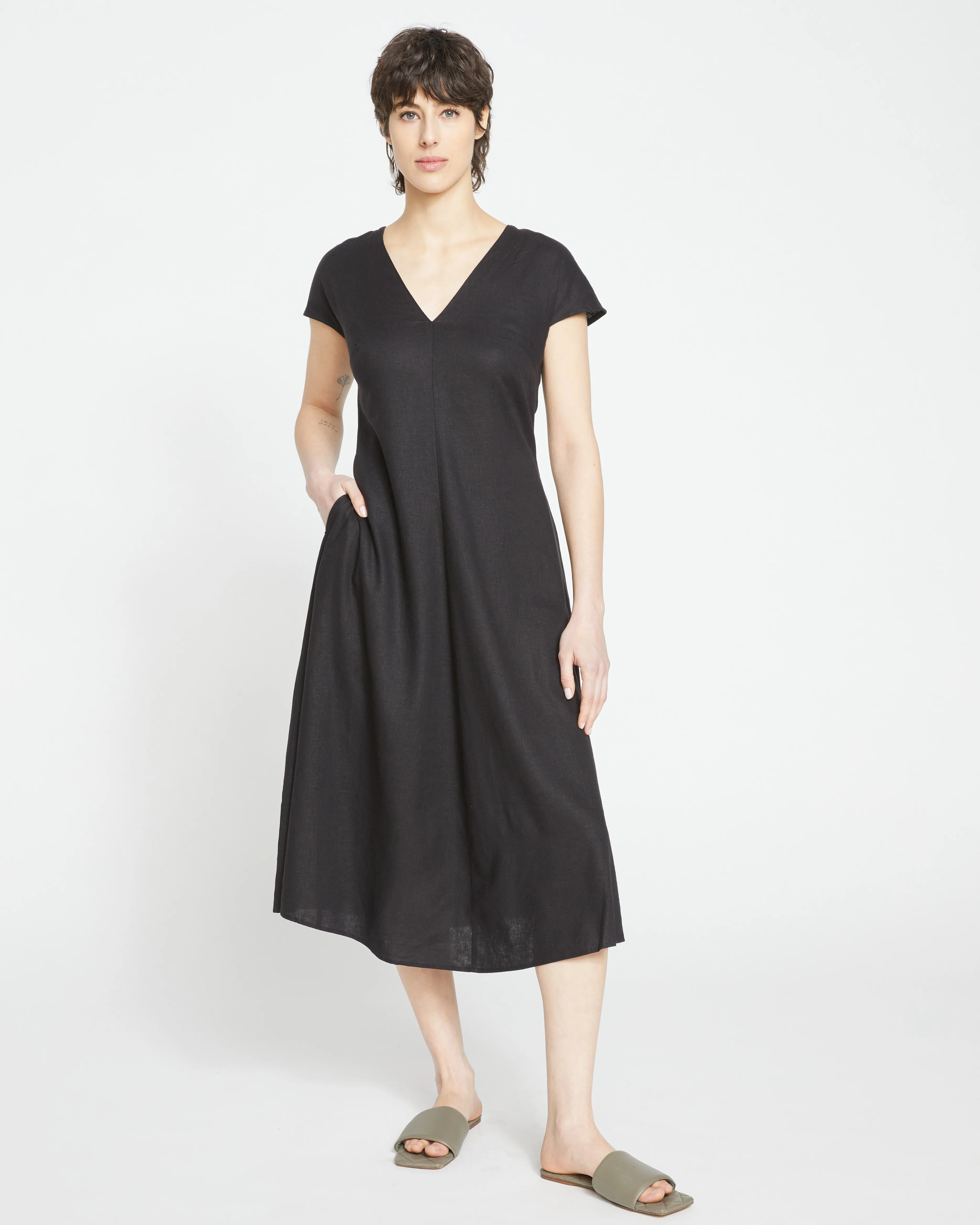 Louvre Bow Back Linen Blend Dress - Black sold by Universal Standard product image thumbnail 4