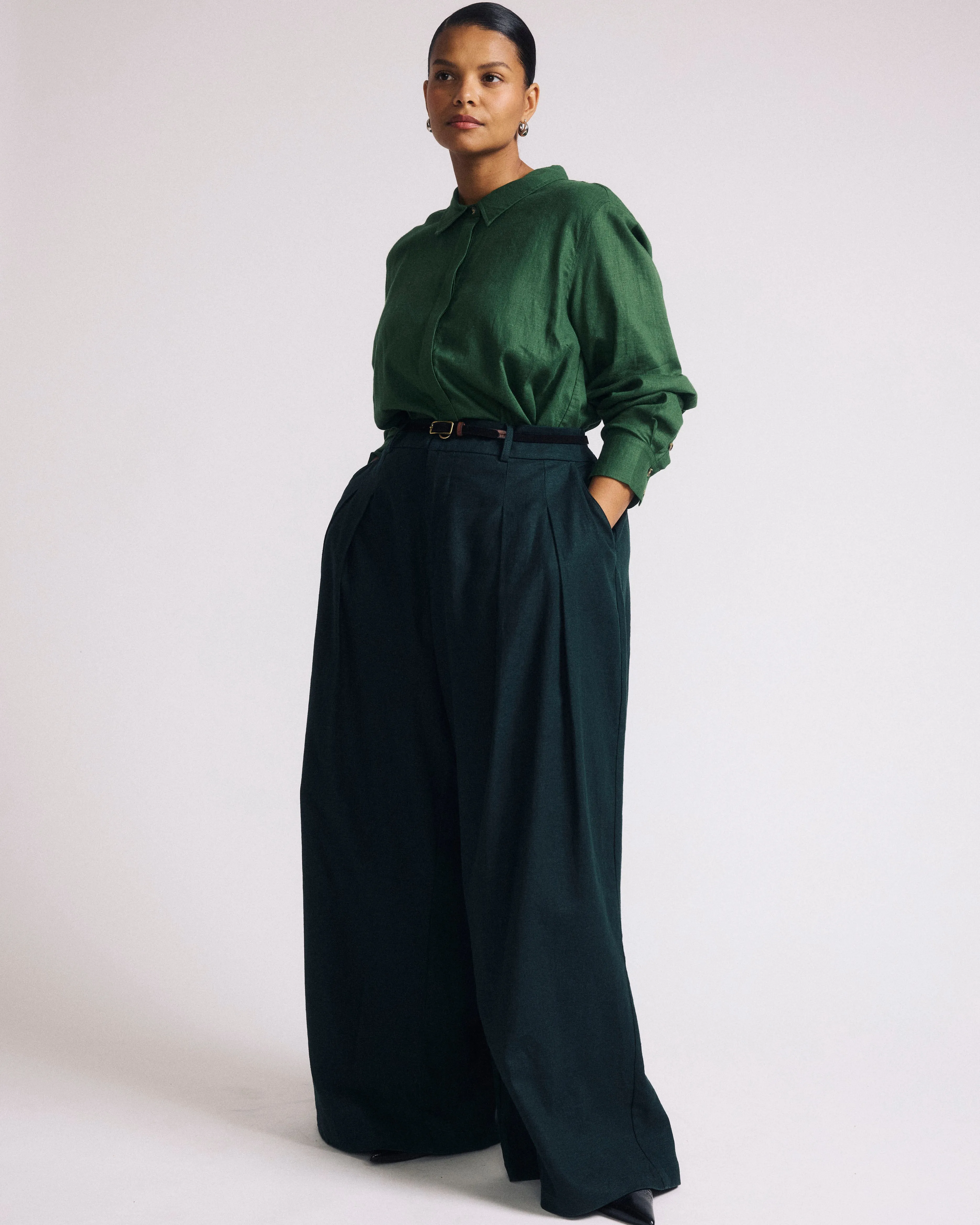 Palais Stretch Linen Blend Wide Leg Pant - Forest Green sold by Universal Standard product image thumbnail 3