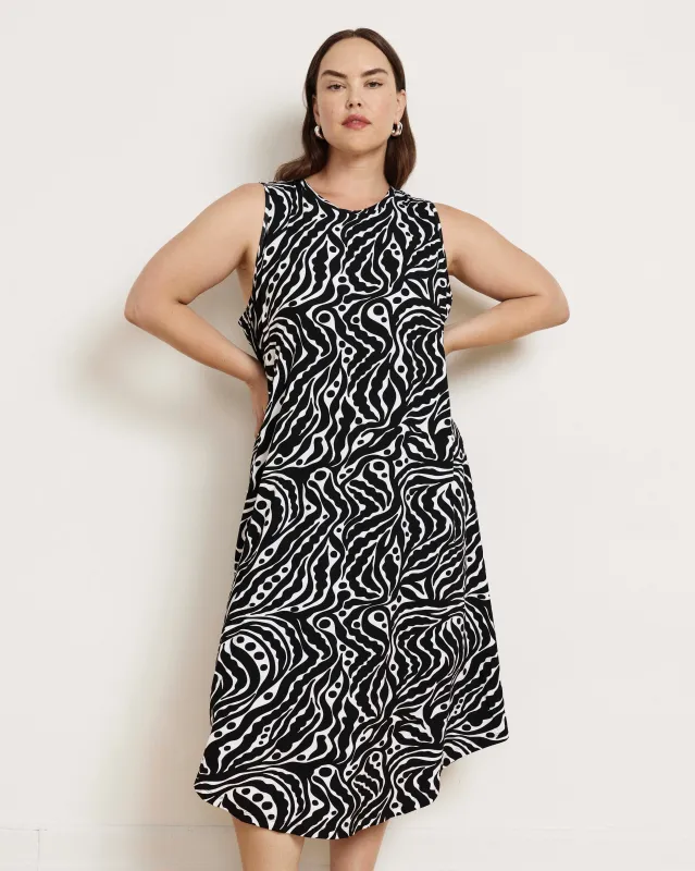 Pearl Divine Jersey Dress - Black Bosco Print made by Universal Standard