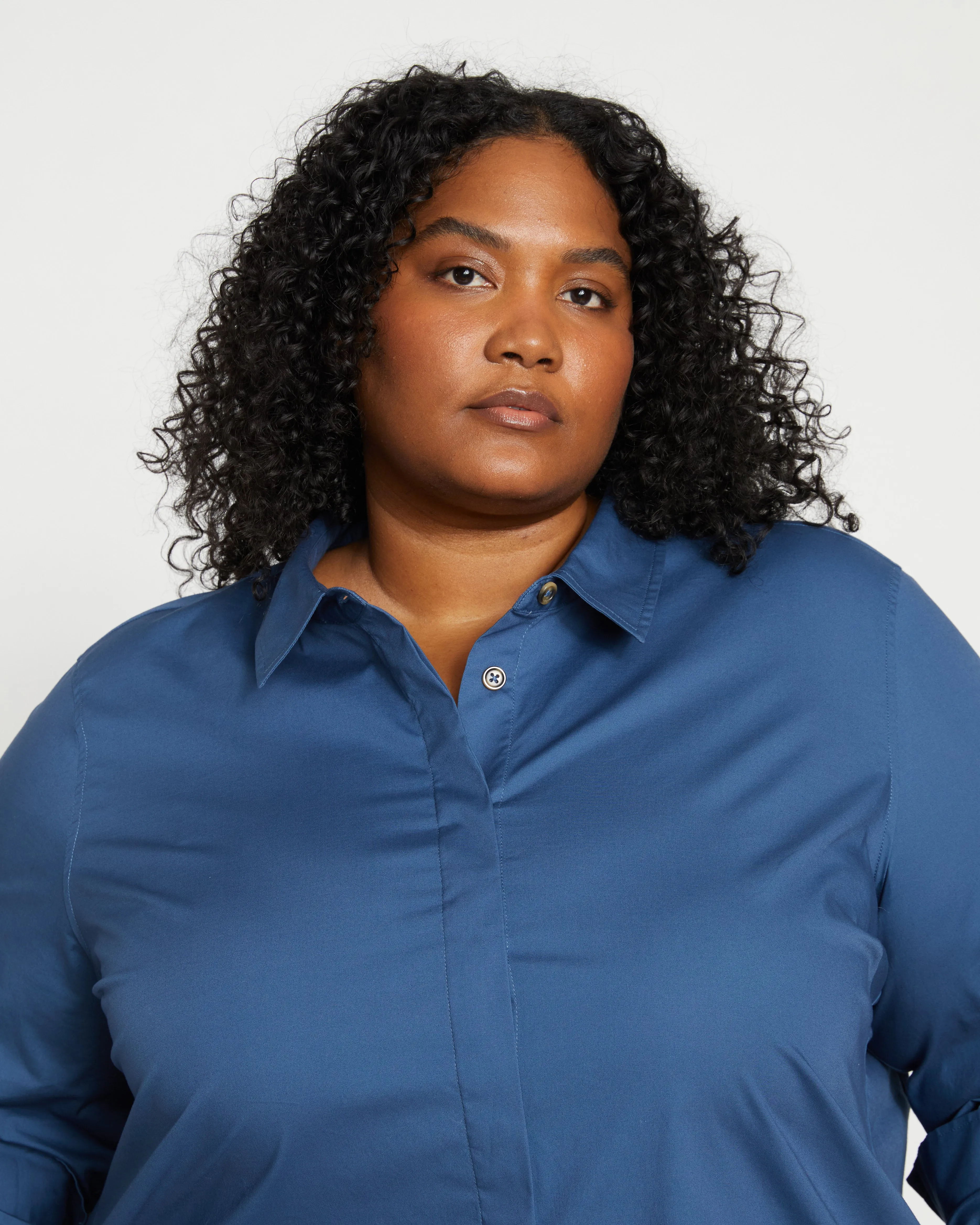 Elbe Stretch Poplin Shirt Classic Fit - Bleu Scolaire sold by Universal Standard product image thumbnail 2