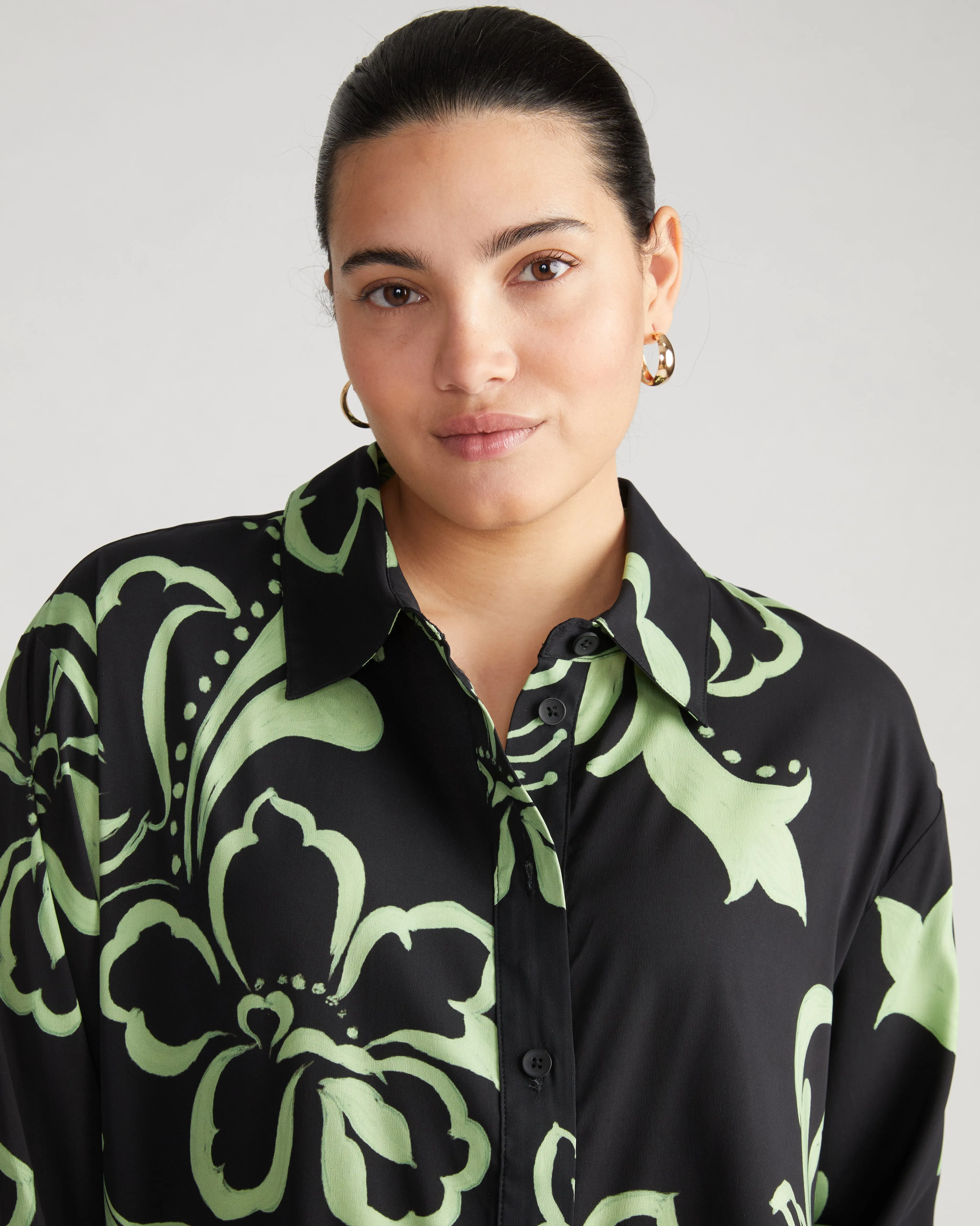 Cooling Stretch Cupro Artist Shirt - Capoterra Hibiscus sold by Universal Standard product image thumbnail 2