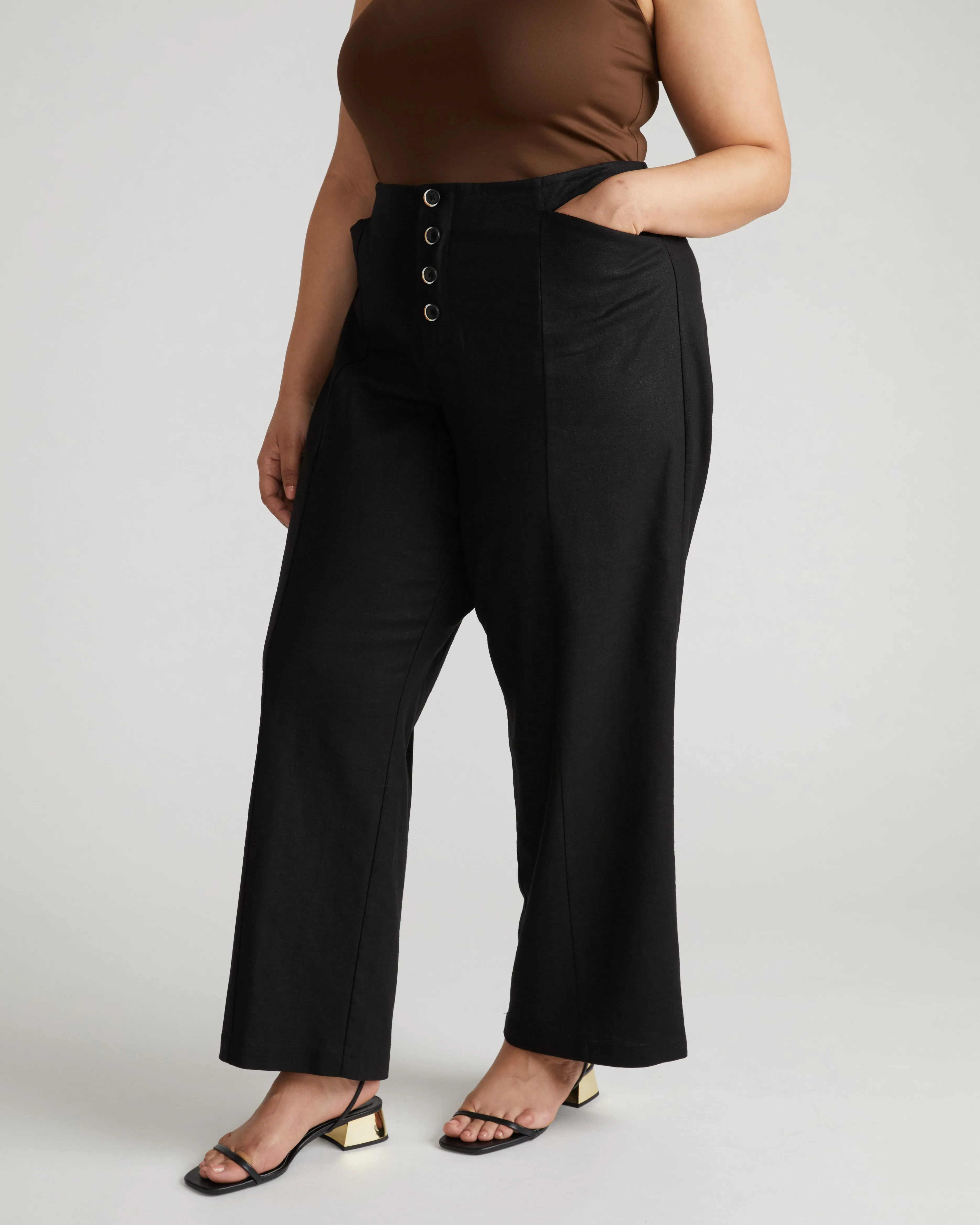 Coastal Linen Pants - Black sold by Universal Standard