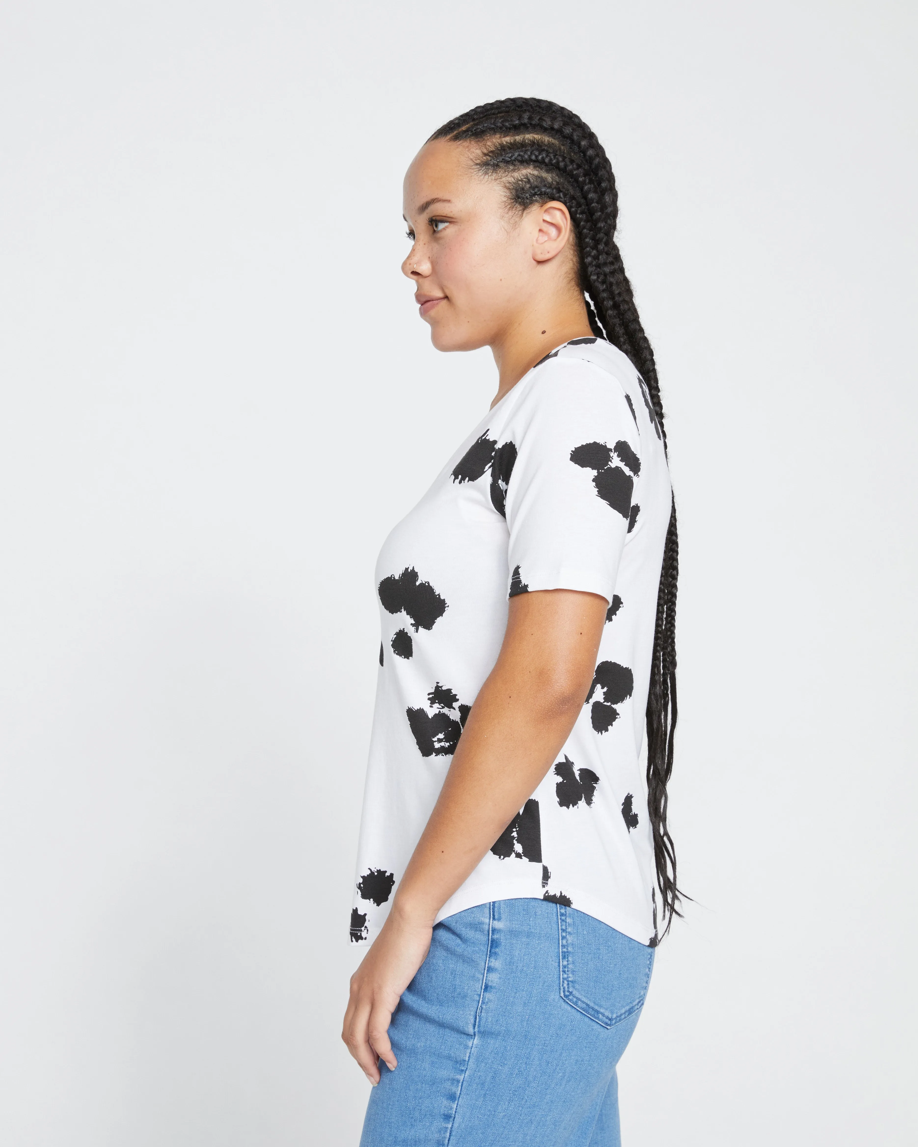 V Rex - White with Painted Flowers sold by Universal Standard product image thumbnail 3