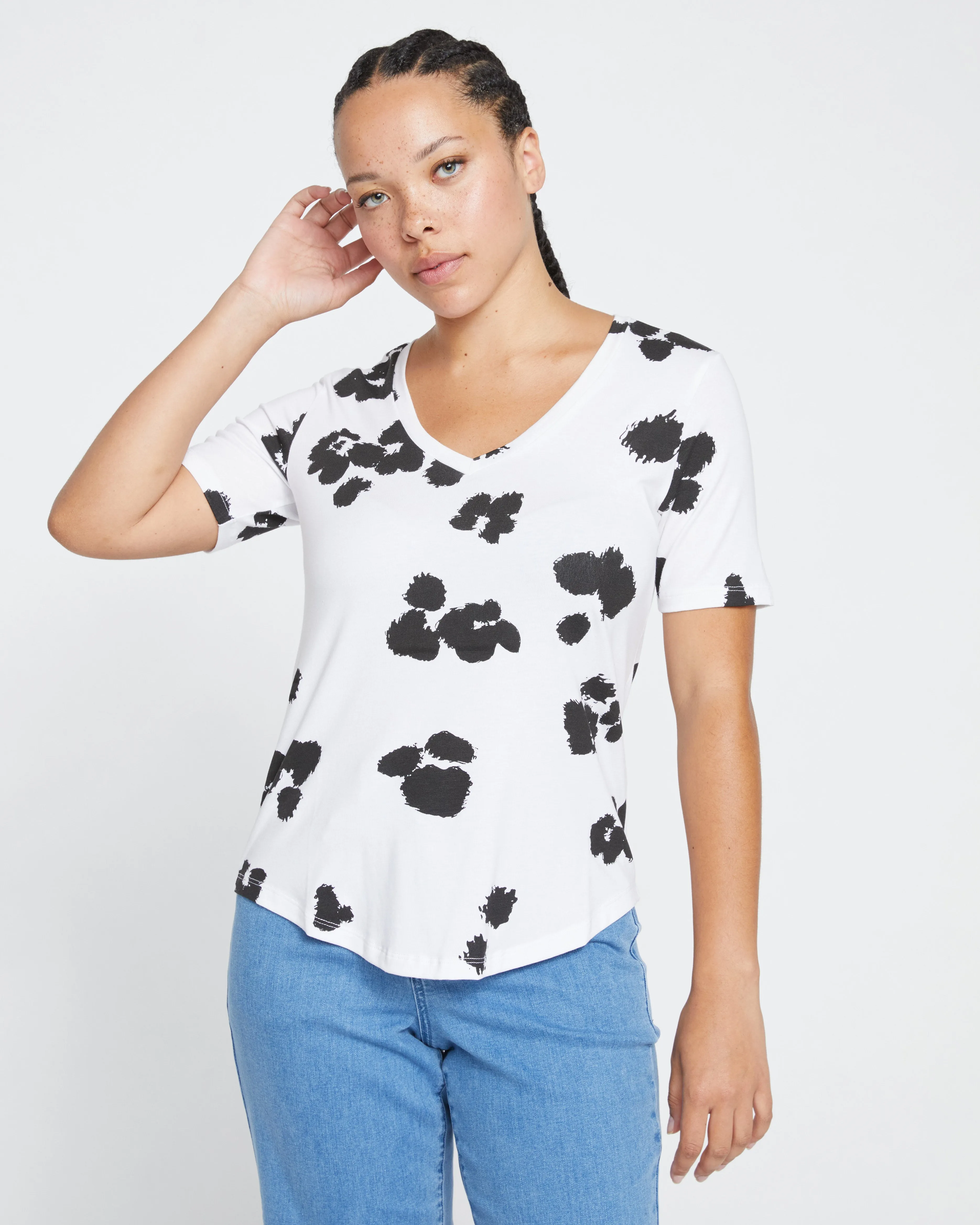 V Rex - White with Painted Flowers sold by Universal Standard