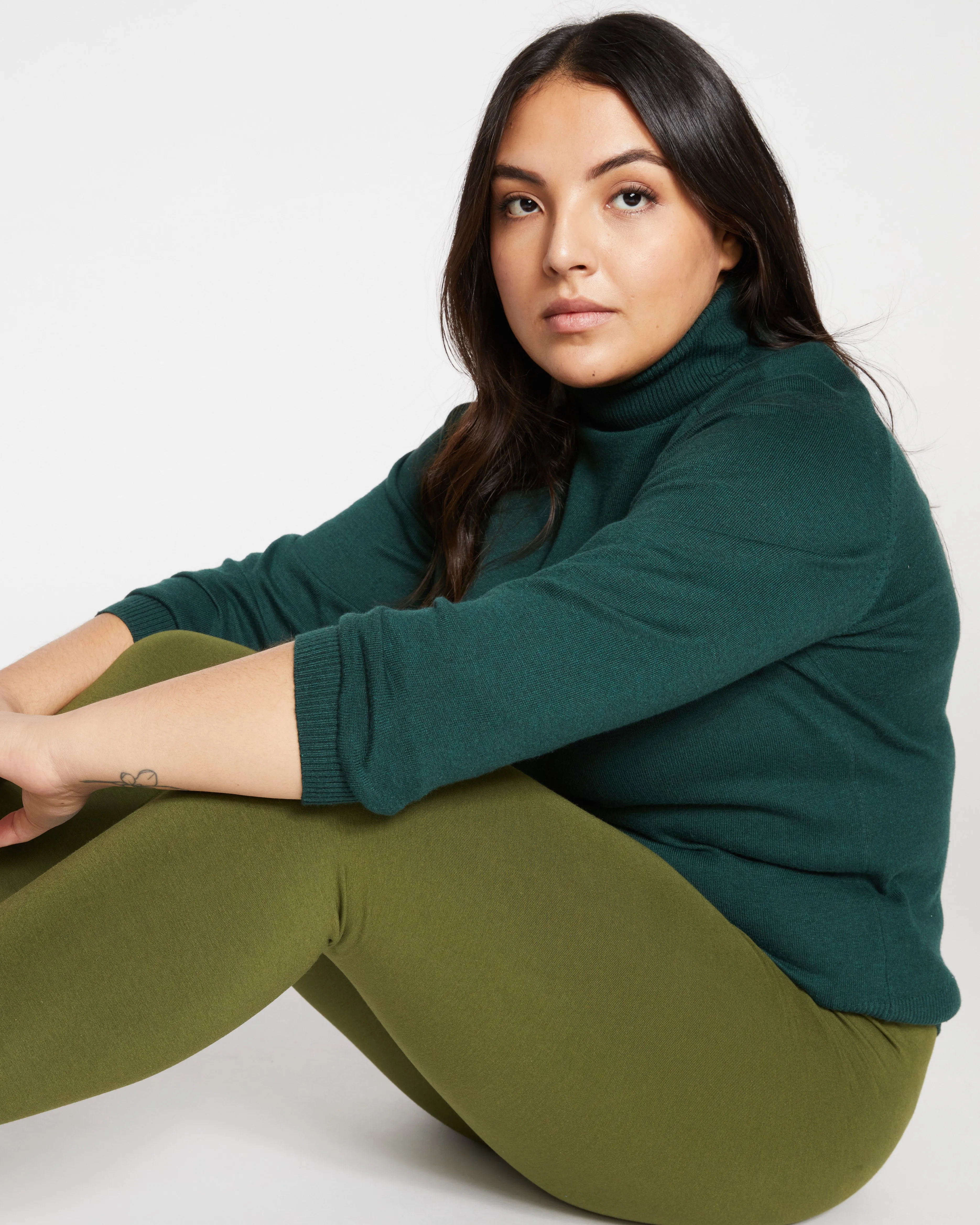 Roya Cropped Leggings 23 Inch - Camo sold by Universal Standard product image thumbnail 2