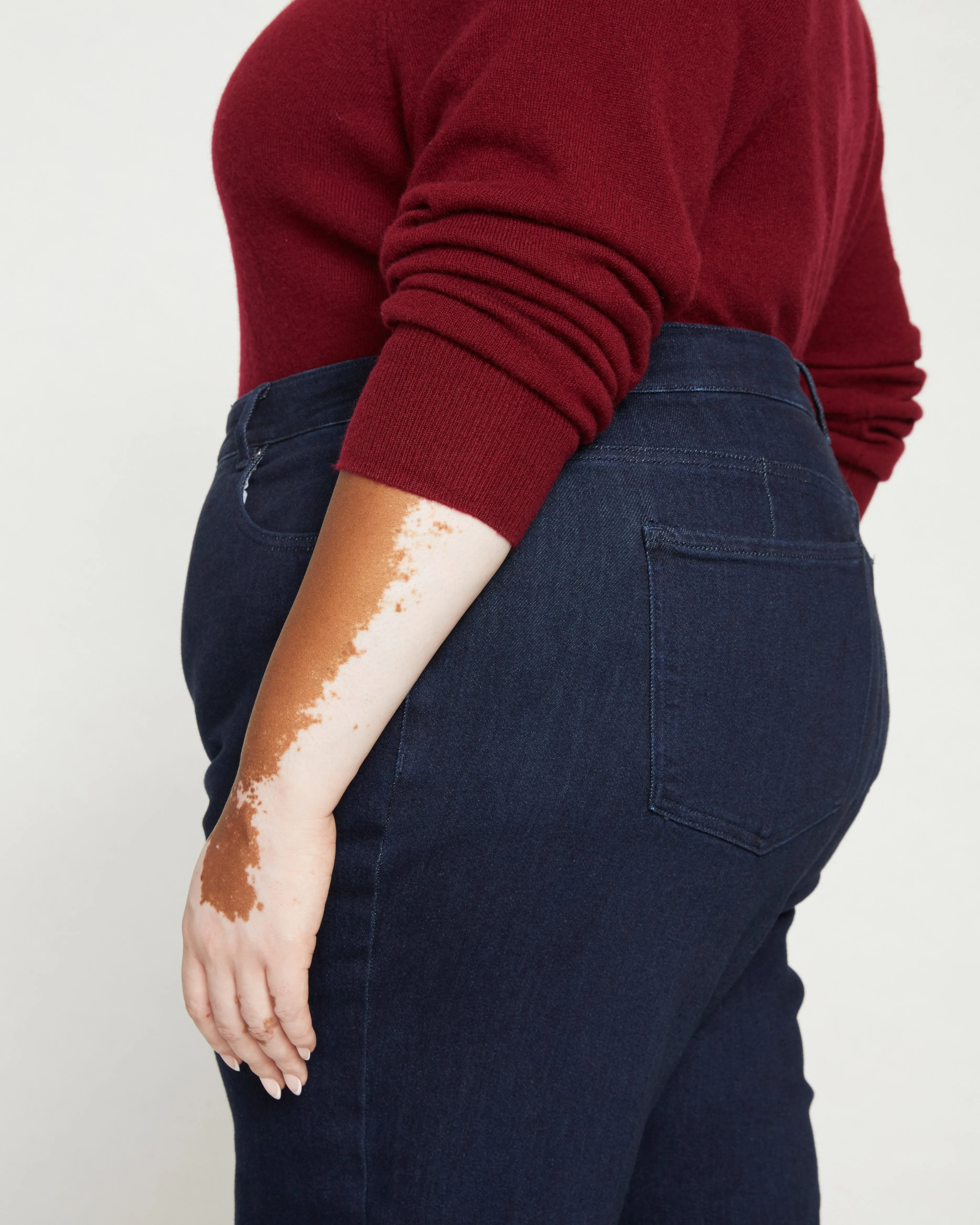 Donna High Rise Curve Straight Leg Jeans 27 Inch - Dark Indigo sold by Universal Standard product image thumbnail 2