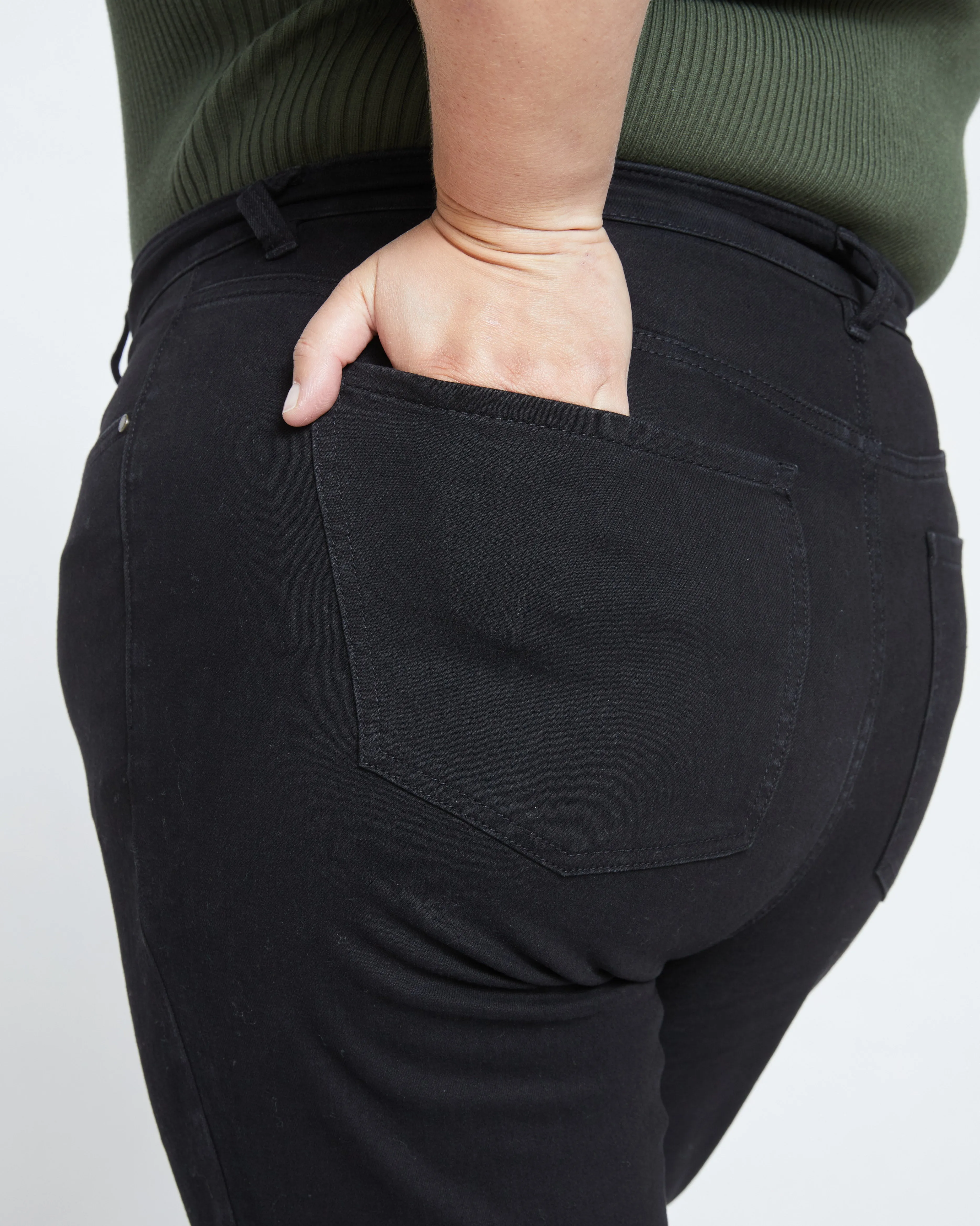 Joni High Rise Curve Slim Leg Jeans 32 Inch - Black sold by Universal Standard