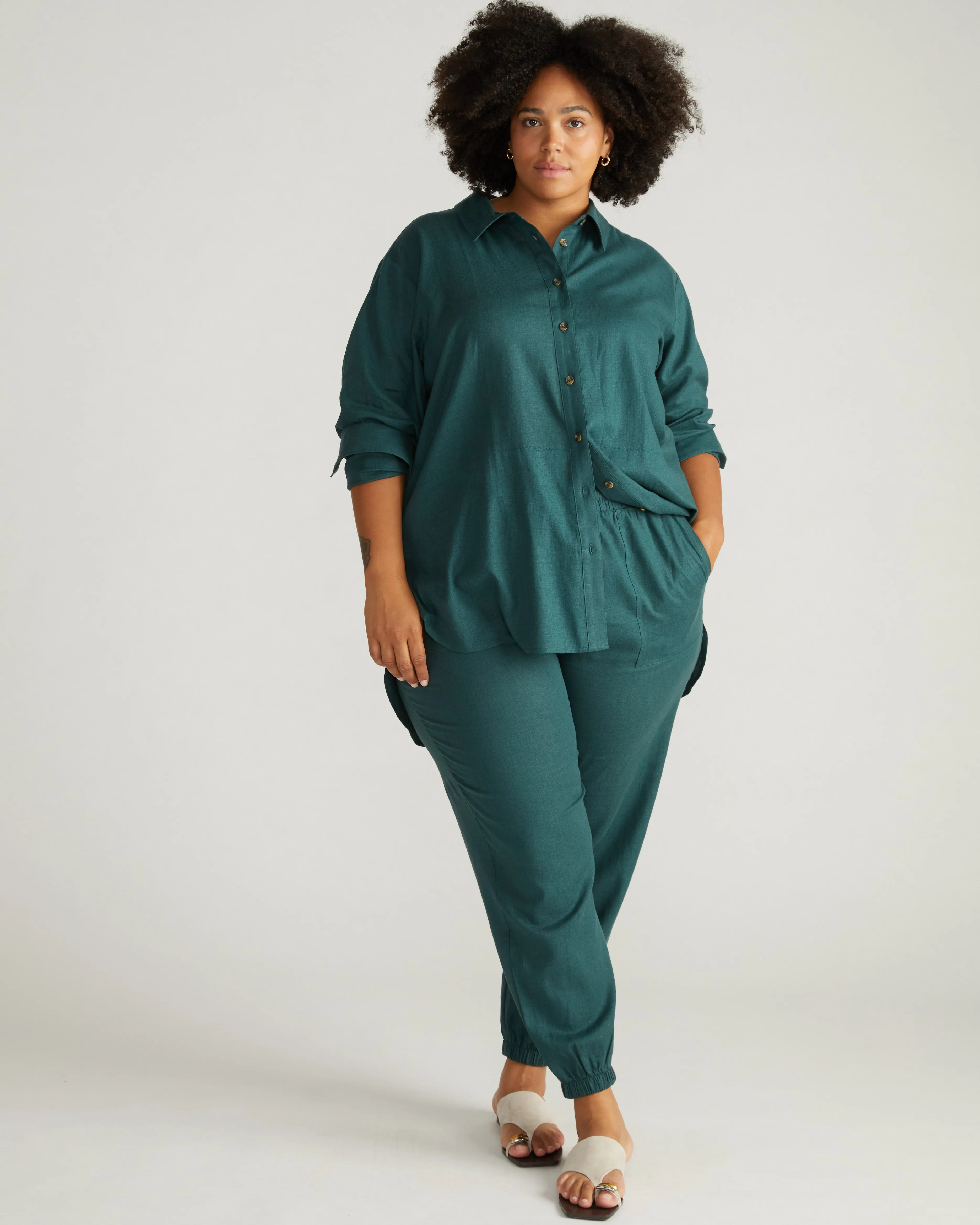 Shoreline Linen Joggers - Sea Moss sold by Universal Standard