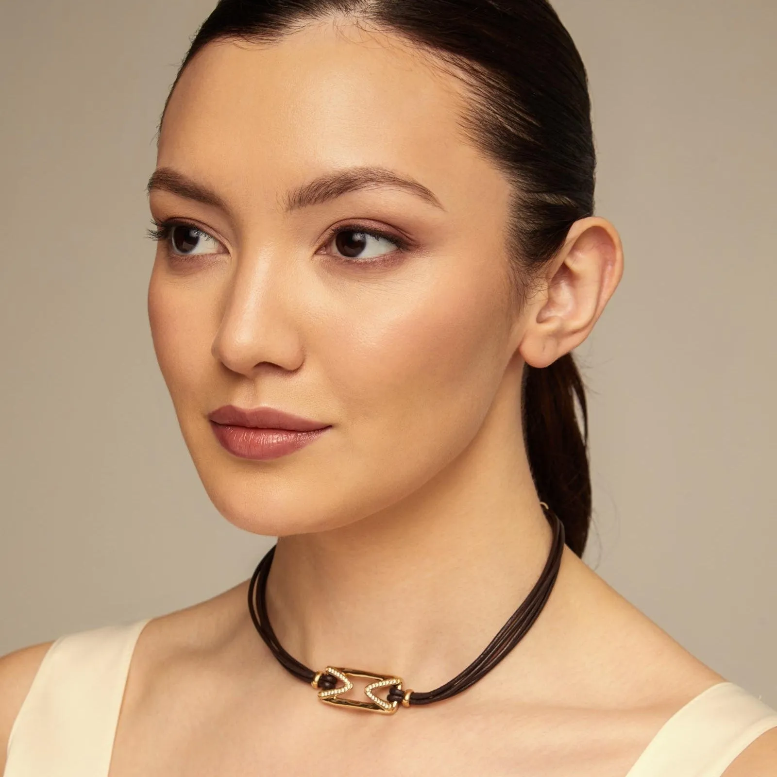THE ONE TOPAZ NECKLACE sold by UNO de 50 product image thumbnail 2