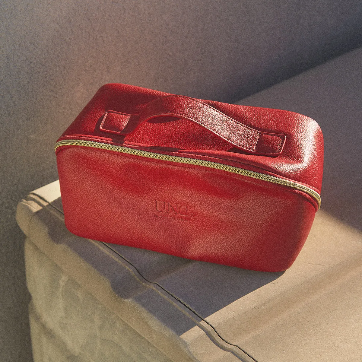 UNO BRANDED TRAVEL VANITY BAG sold by UNO de 50 product image thumbnail 2