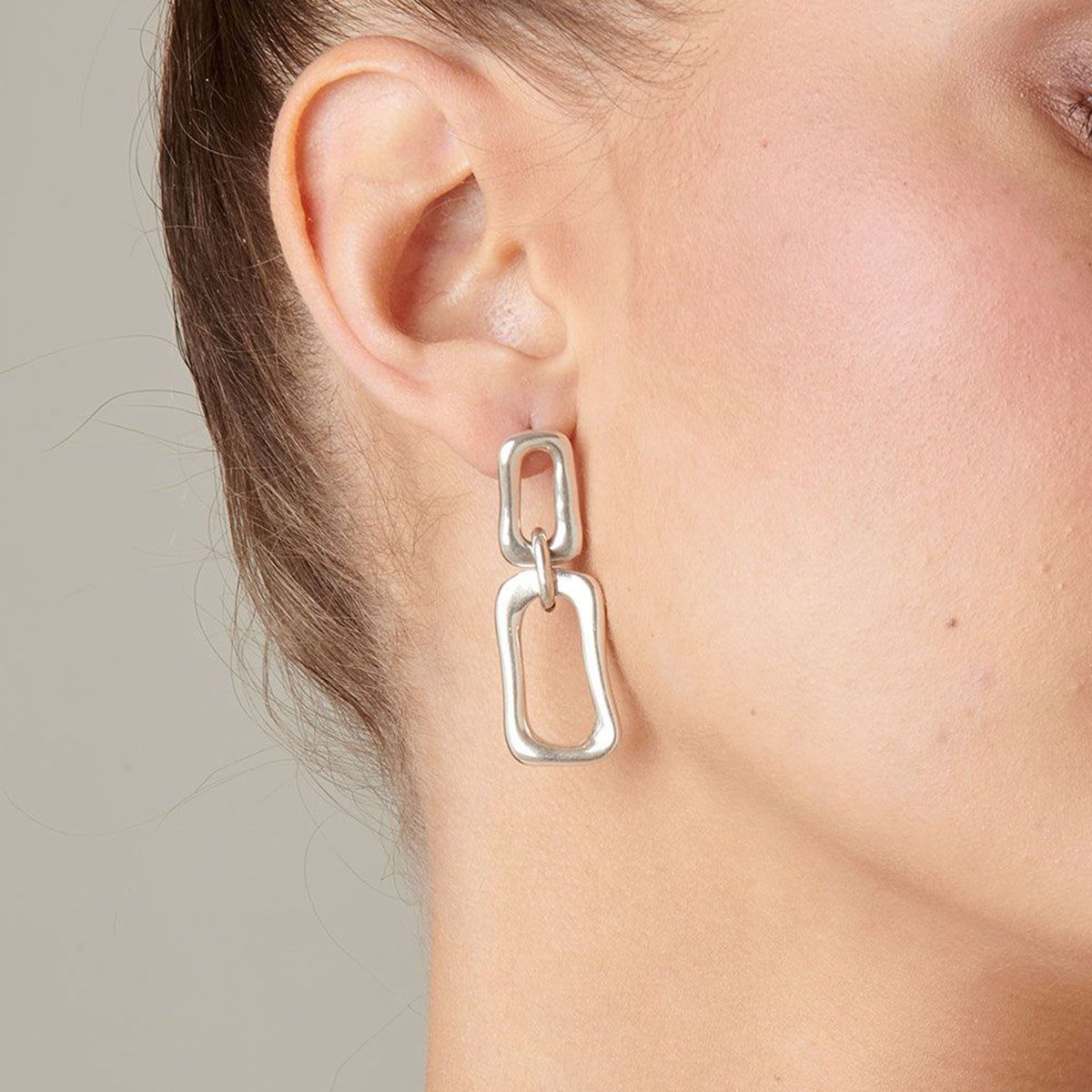DATE EARRINGS sold by UNO de 50 product image thumbnail 2