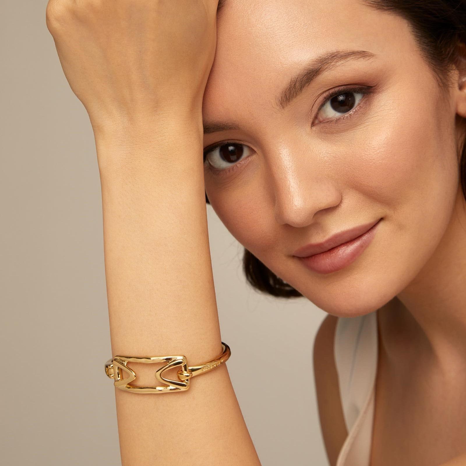 STAND OUT BRACELET sold by UNO de 50 product image thumbnail 4