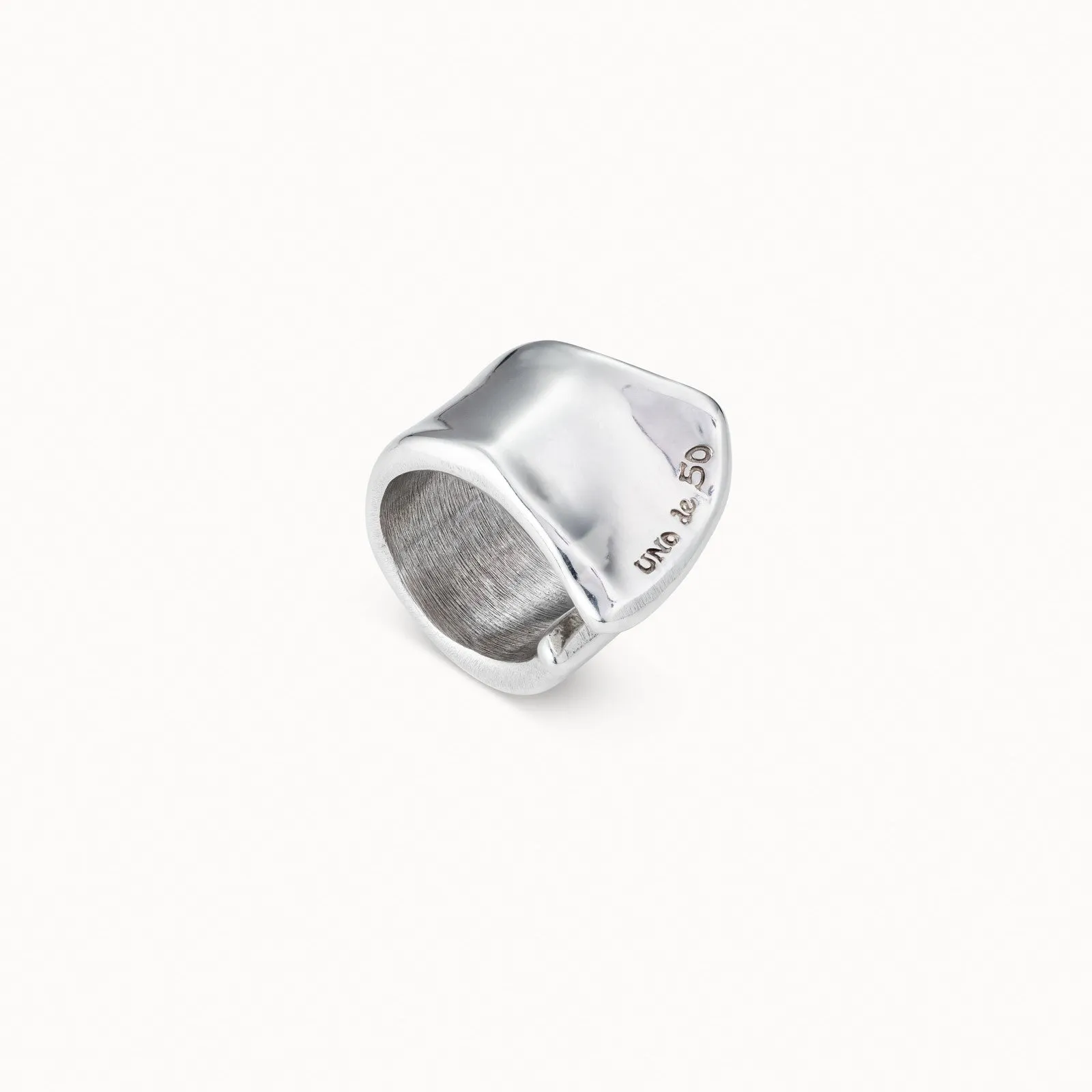 THE CREVICE RING sold by UNO de 50