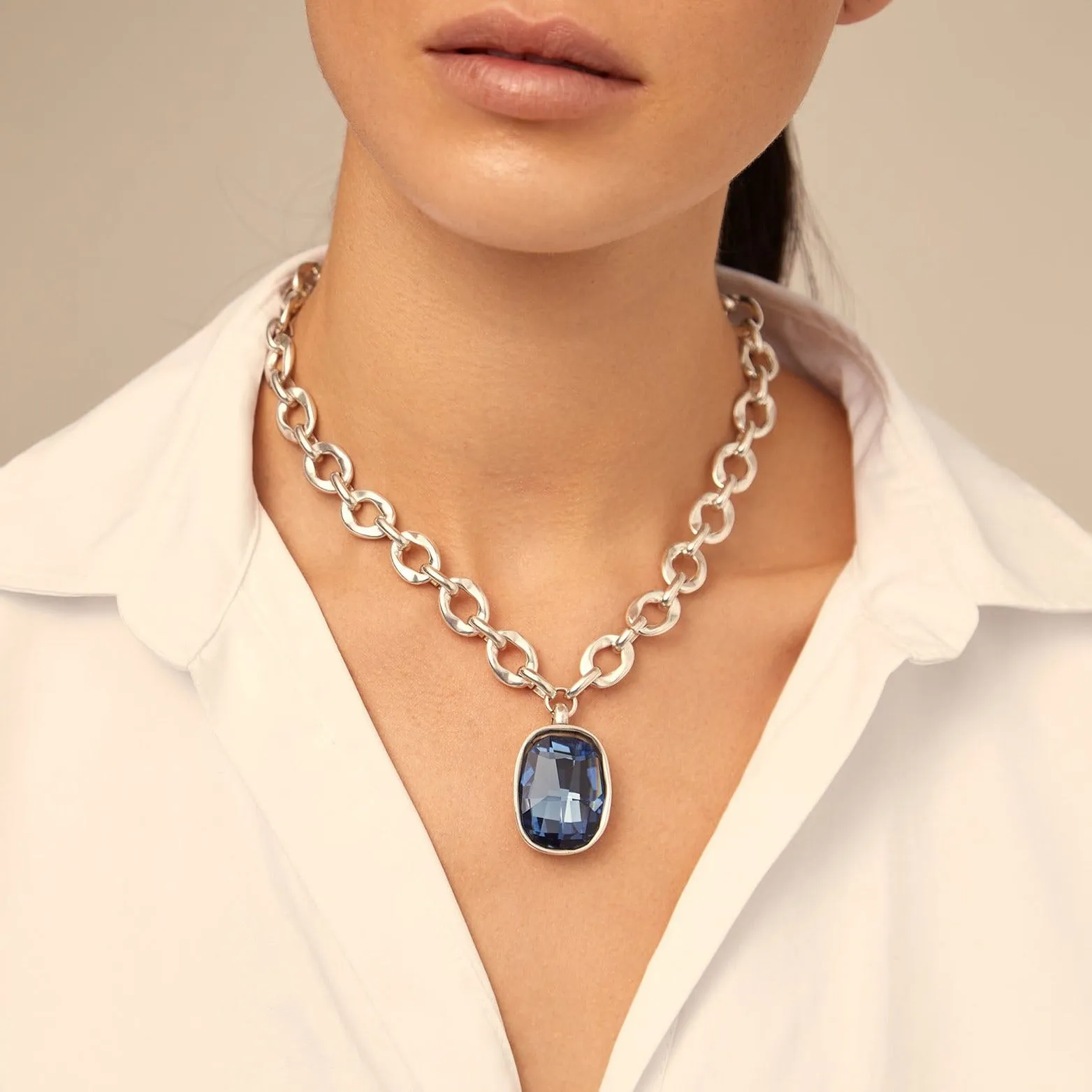 LIGHT IT UP NECKLACE sold by UNO de 50 product image thumbnail 2