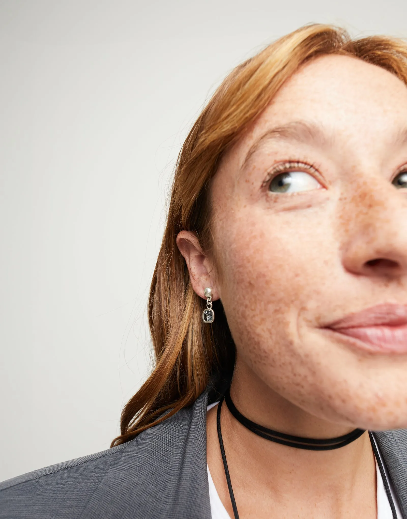 SER EXPRESIVA BLACK CRYSTAL RECTANGLE SILVER EARRINGS sold by UNO de 50 product image thumbnail 4