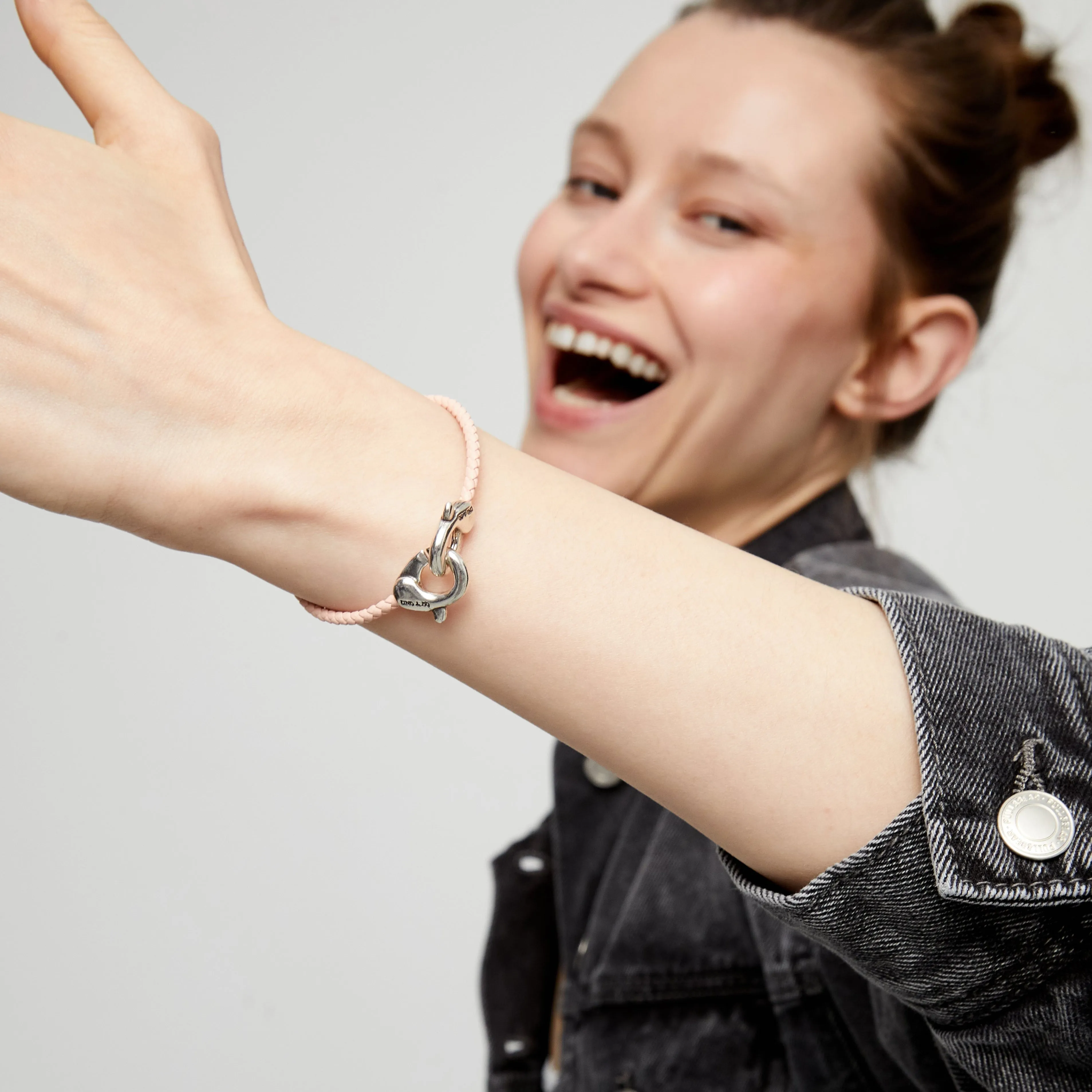 INSEPARABLE SMALL CLASP LEATHER BRACELET sold by UNO de 50 product image thumbnail 2